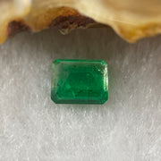 Natural Colombia Green Emerald (Beryl) Cut-Cornered Rectangular step cut 0.75ct 6.4 by 5.2 by 2.8mm - Huangs Jadeite and Jewelry Pte Ltd