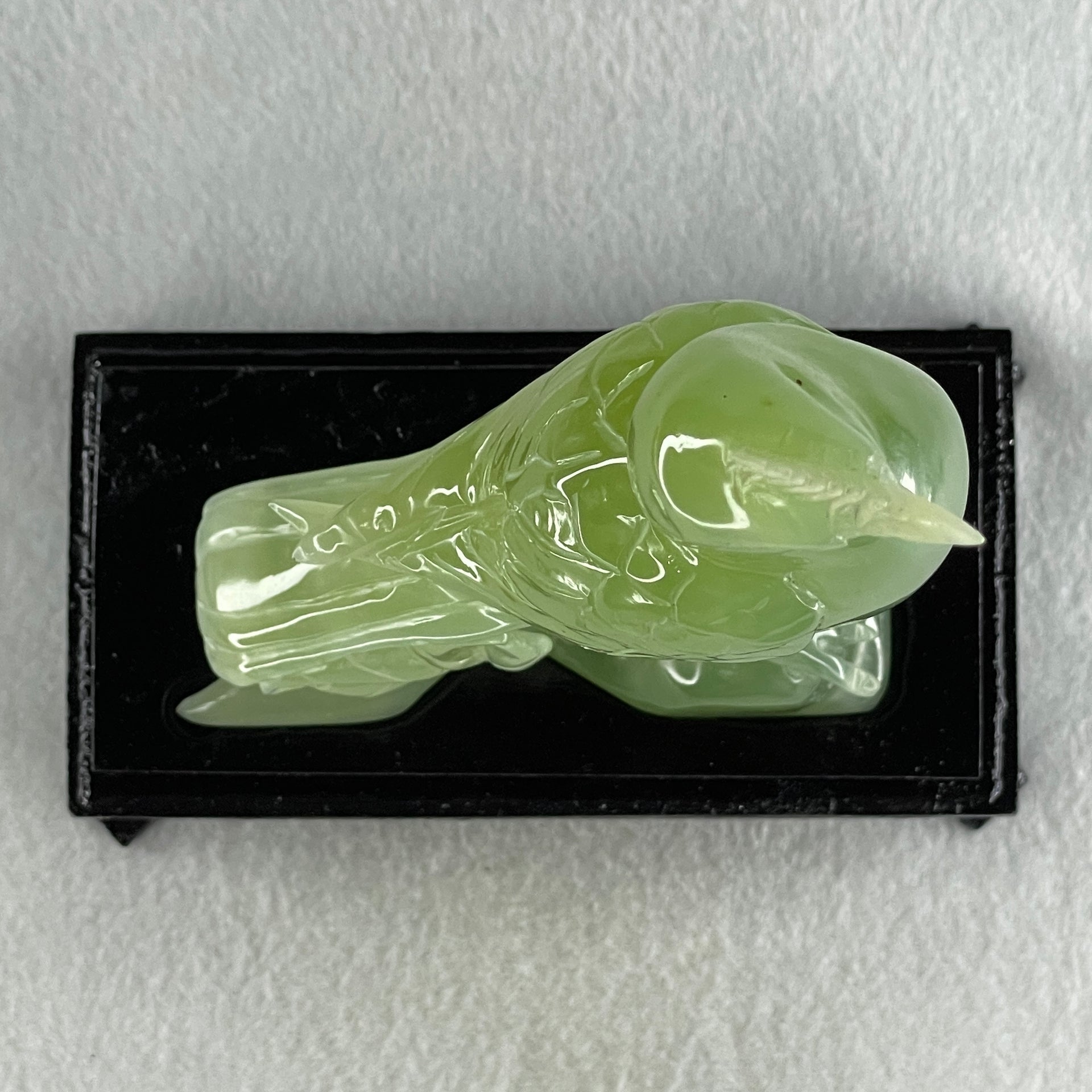 Natural Green Serpentine Javan Mynah Birds on Tree with Wooden Stand Display 353.6g 122.0 by 174.0 by 63.5mm - Huangs Jadeite and Jewelry Pte Ltd