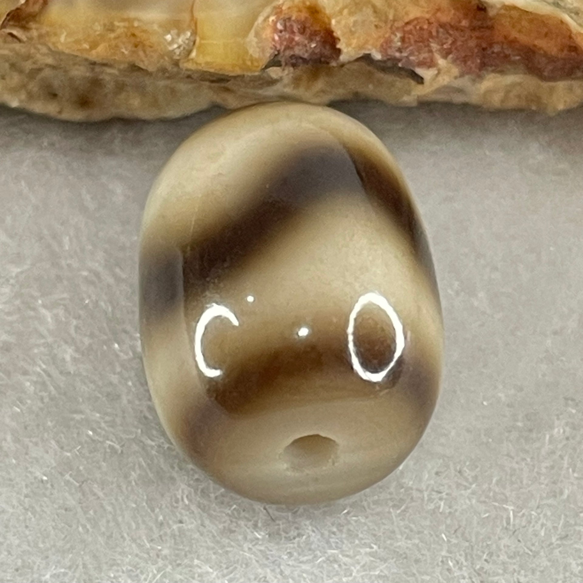 Natural Powerful Tibetan Old Oily Agate Tiger Tooth Daluo Dzi Bead Heavenly Master (Tian Zhu) 2.43g 13.7 by 10.6mm - Huangs Jadeite and Jewelry Pte Ltd