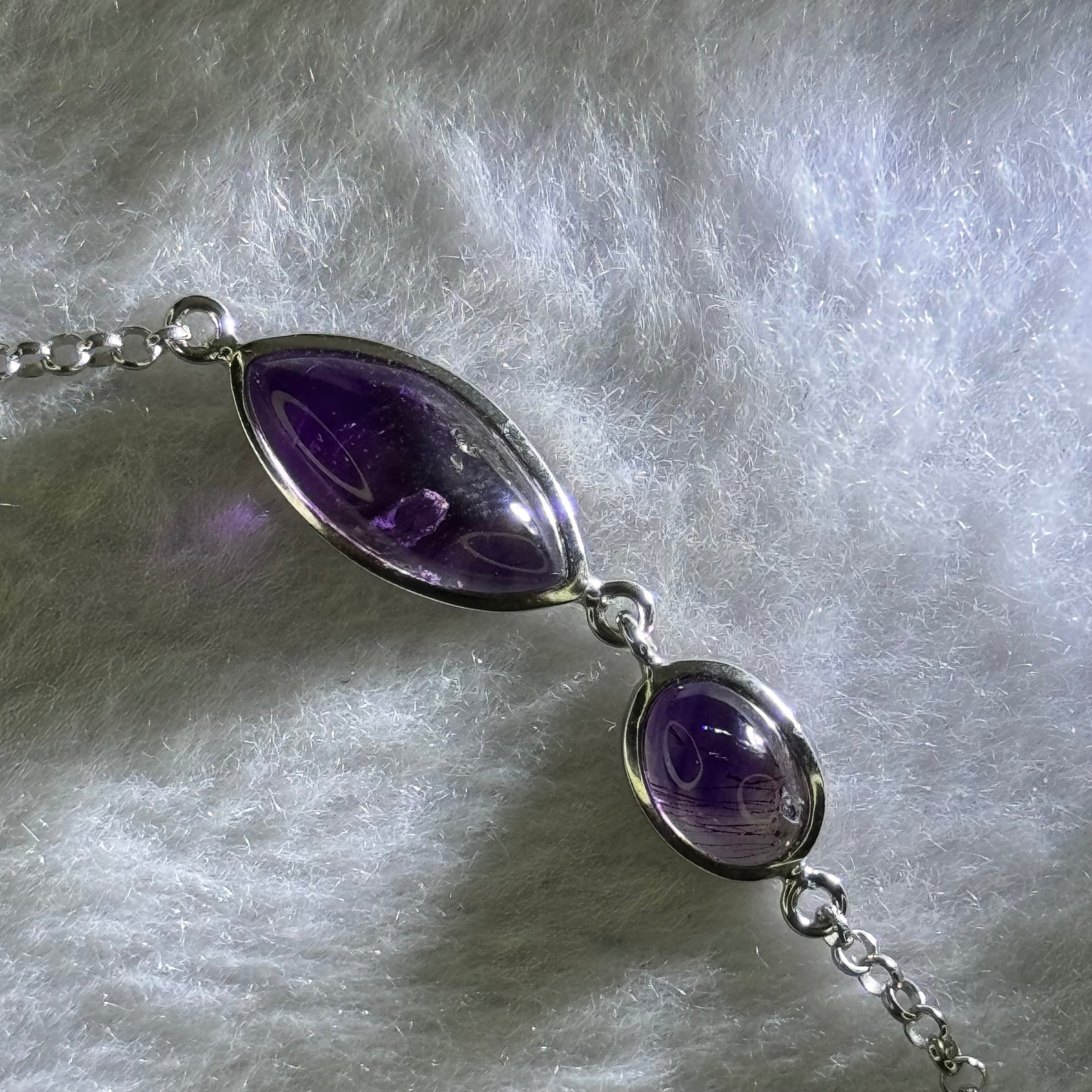 Above Average Natural Super 7 in S925 Sliver Bracelet 3.61g 15.8 by 7.7 by 5.5mm - Huangs Jadeite and Jewelry Pte Ltd