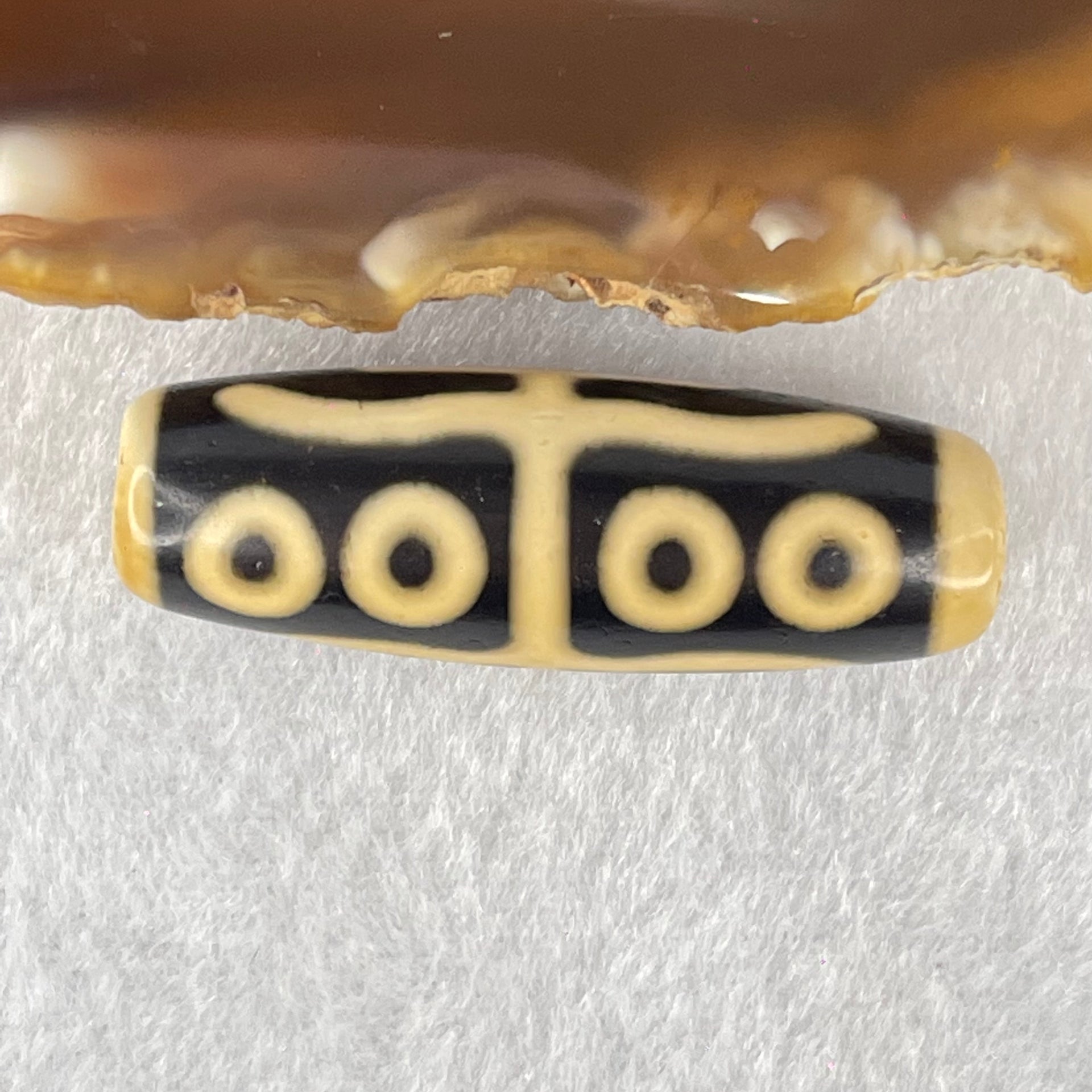 Natural Powerful Tibetan Old Oily Agate Water Lines 8 Eyes Dzi Bead Heavenly Master (Tian Zhu) 水纹八眼天诛 10.03g 38.4 by 13.0mm - Huangs Jadeite and Jewelry Pte Ltd