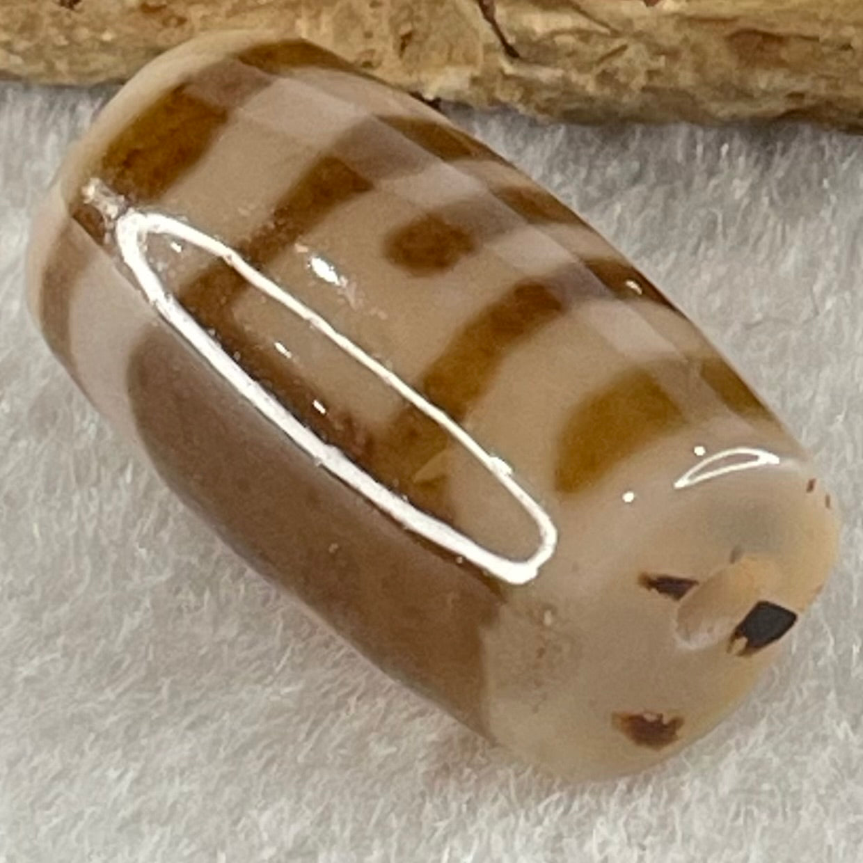 Natural Powerful Tibetan Old Oily Agate Sky Door Serenity 1 Eye Dzi Bead Heavenly Master (Tian Zhu) 一眼天门天诛 4.75g 20.2 by 11.8mm - Huangs Jadeite and Jewelry Pte Ltd