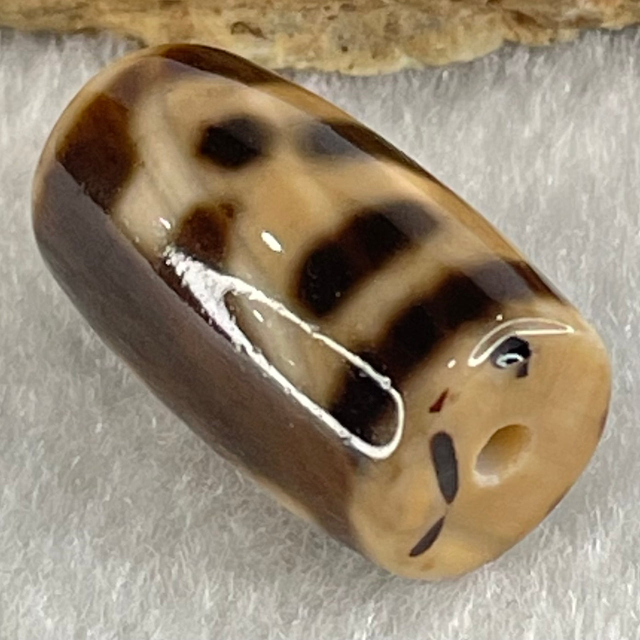 Natural Powerful Tibetan Old Oily Agate Double Cai Shen Dzi Bead Heavenly Master (Tian Zhu) 双财神长天珠 4.73g 19.8 by 11.7mm - Huangs Jadeite and Jewelry Pte Ltd