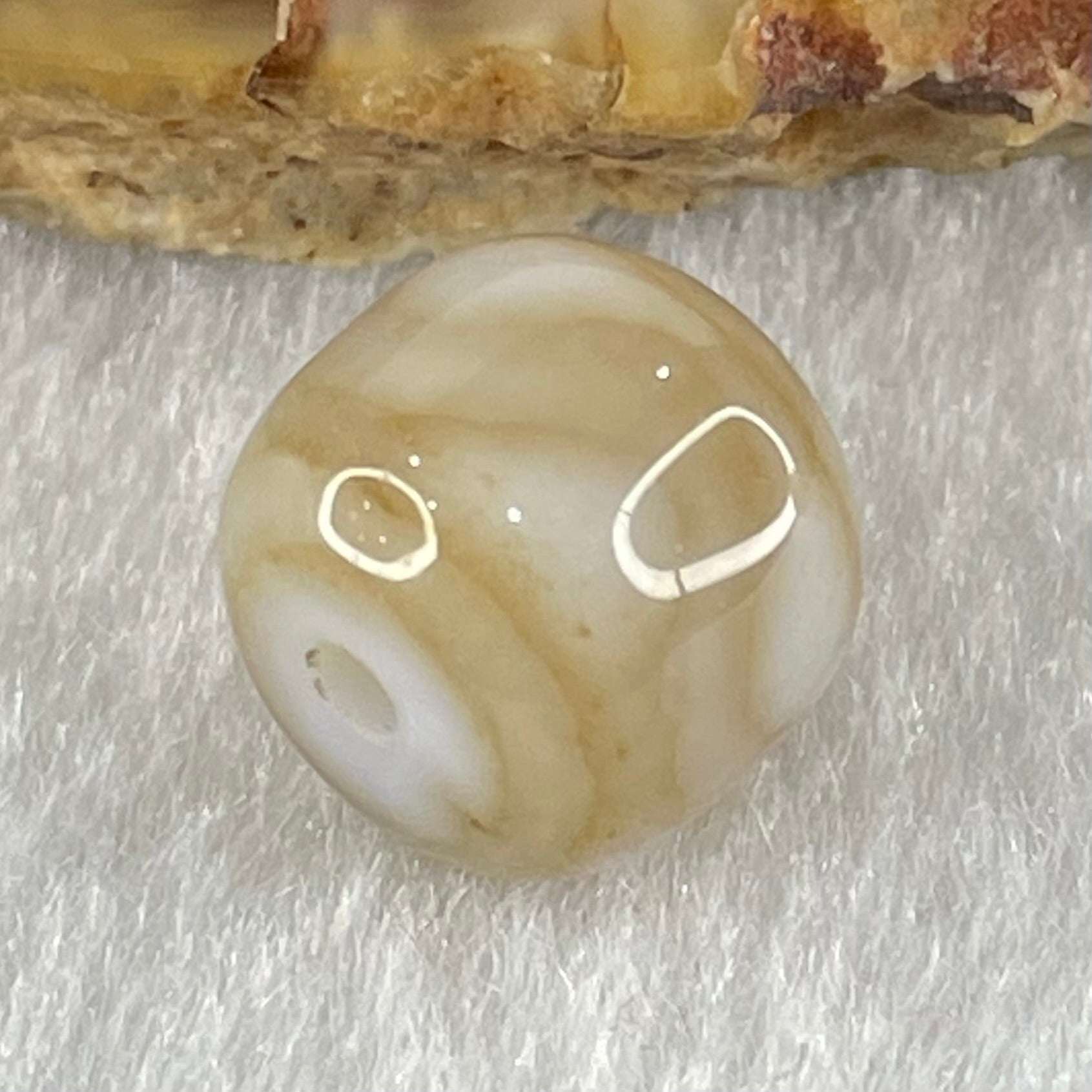 Natural Powerful Tibetan Old Oily Agate Tiger Tooth Daluo Dzi Bead Heavenly Master (Tian Zhu) 1.88g 9.7 by 11.0mm - Huangs Jadeite and Jewelry Pte Ltd