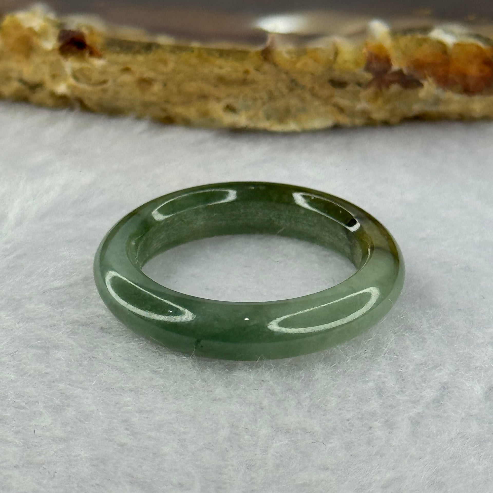 Type A Oily Green Jadeite Ring 3.19g 5.0 by 4.0mm US8.25 HK18 - Huangs Jadeite and Jewelry Pte Ltd