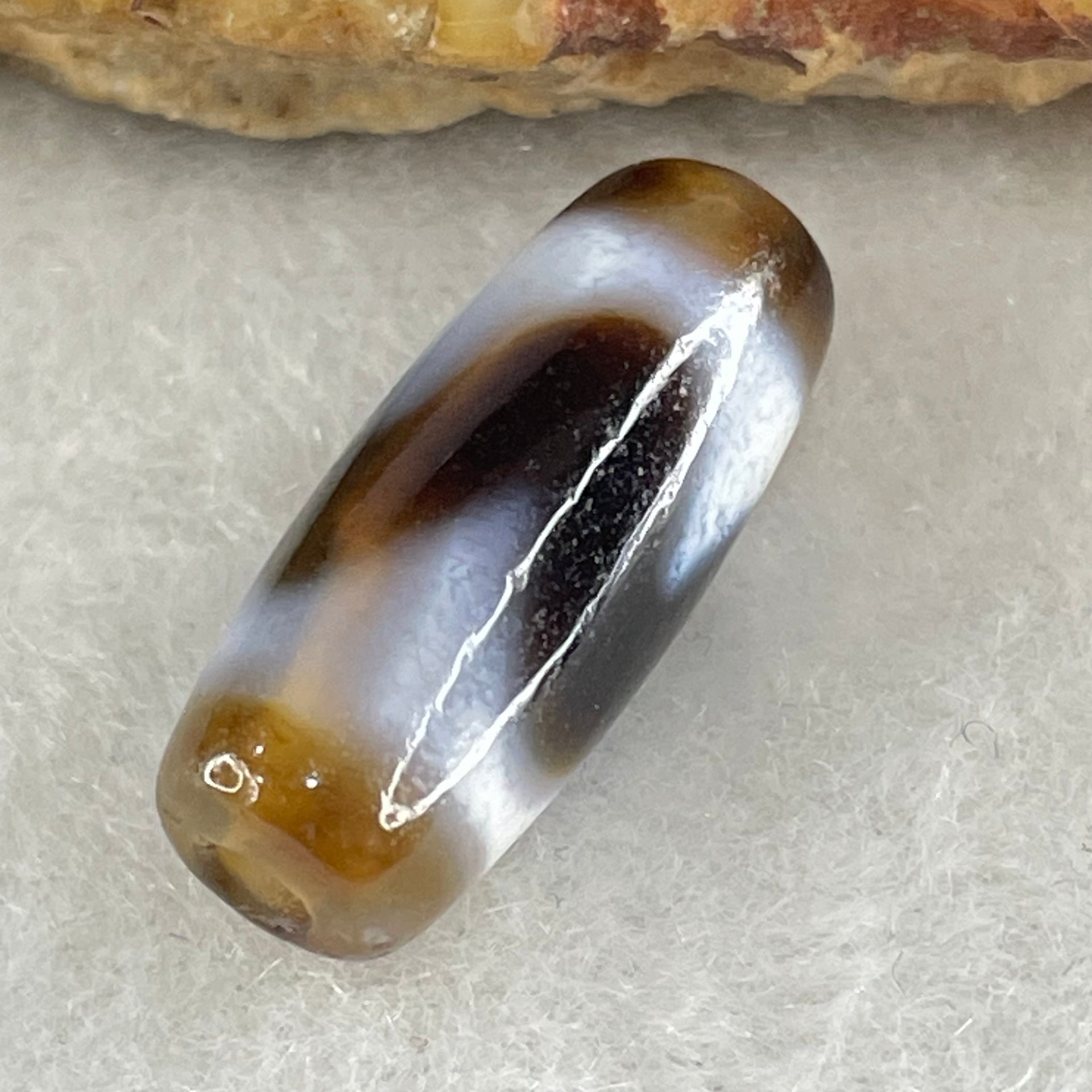 Natural Powerful Tibetan Old Oily Agate Tiger Tooth Daluo Dzi Bead Heavenly Master (Tian Zhu) 2.20g 20.2 by 6.5mm - Huangs Jadeite and Jewelry Pte Ltd