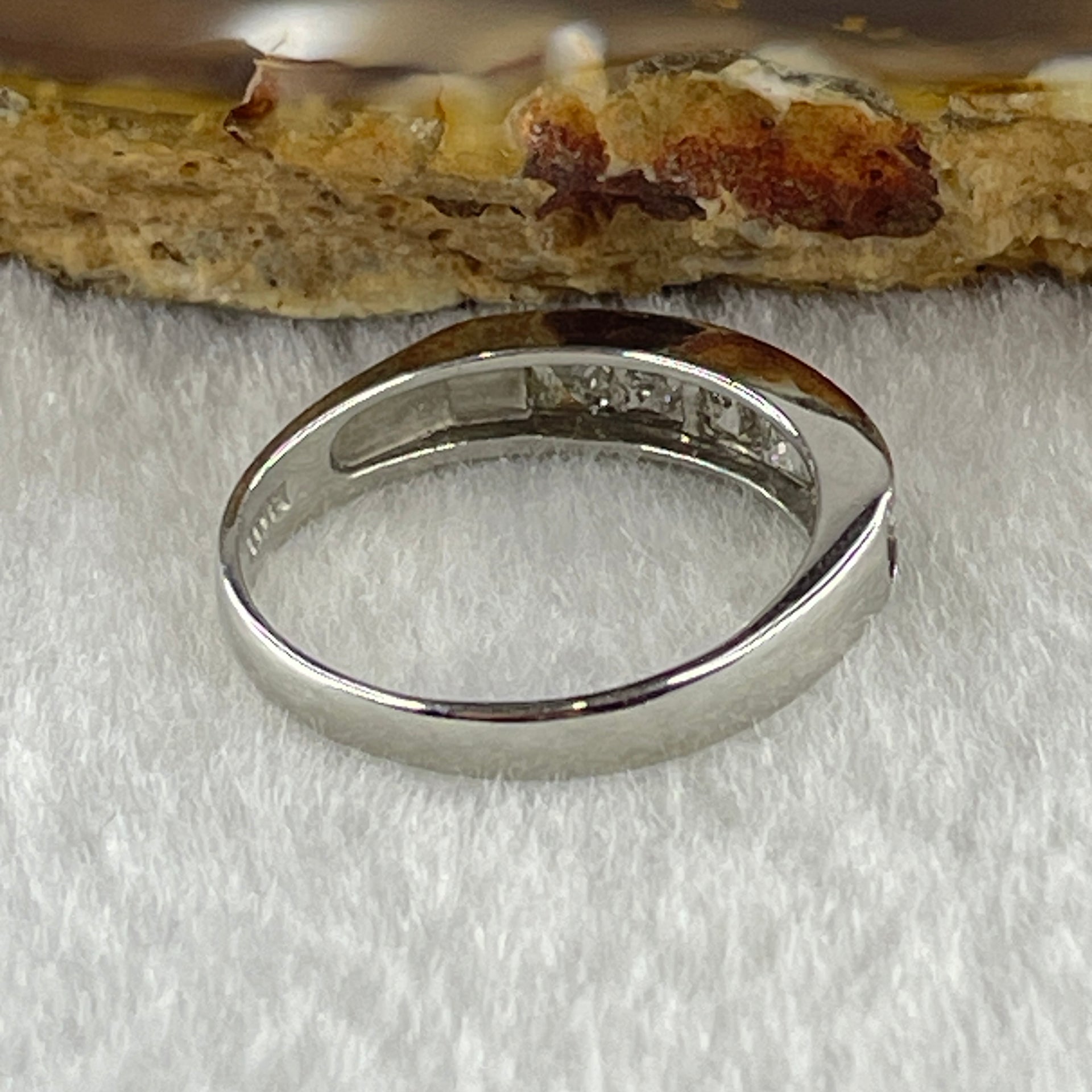 Natural Princess or Square Shape Diamonds in PT900 Platinum 3.53g Ring D1.01ct Total 3.71g US7 HK15 - Huangs Jadeite and Jewelry Pte Ltd