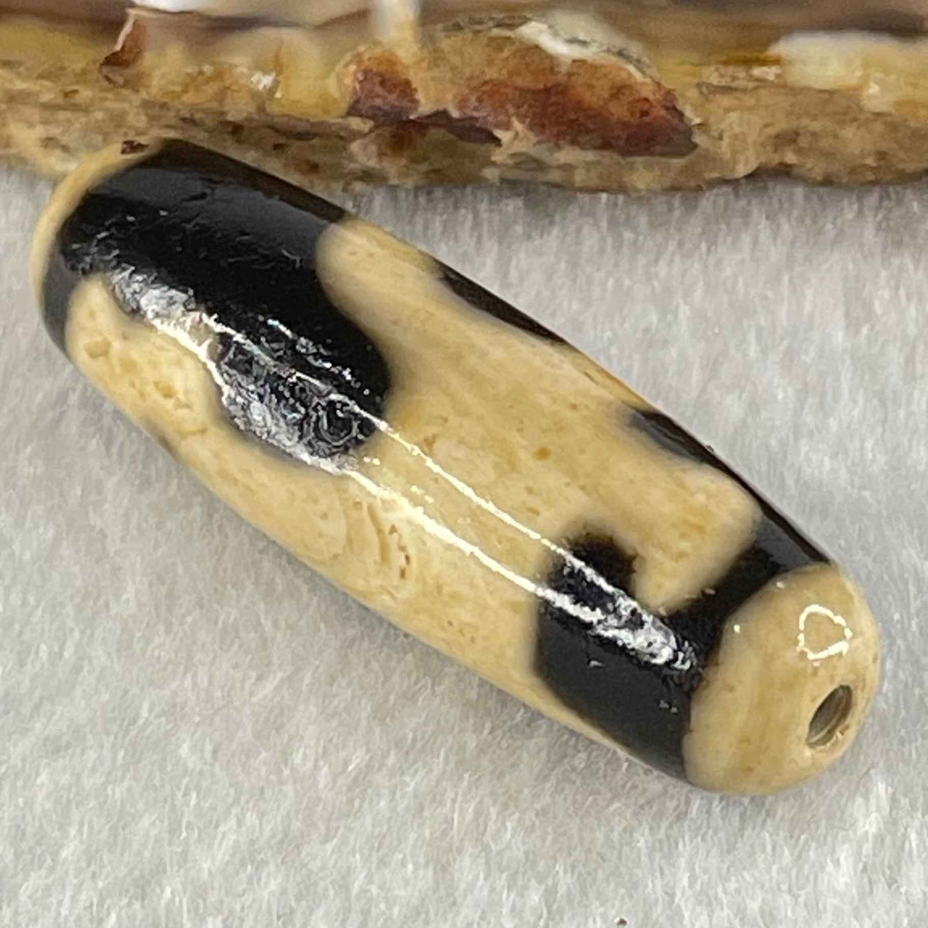 Natural Powerful Tibetan Old Oily Agate Zodiac Horse Dzi Bead Heavenly Master (Tian Zhu) 马天珠 8.44g 38.2 by 12.1mm - Huangs Jadeite and Jewelry Pte Ltd