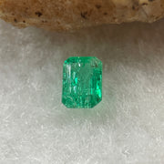 Natural Colombia Vivid Green Emerald (Beryl) Cut-Cornered Rectangular Step cut 0.41ct 5.0 by 3.6 by 2.9mm - Huangs Jadeite and Jewelry Pte Ltd