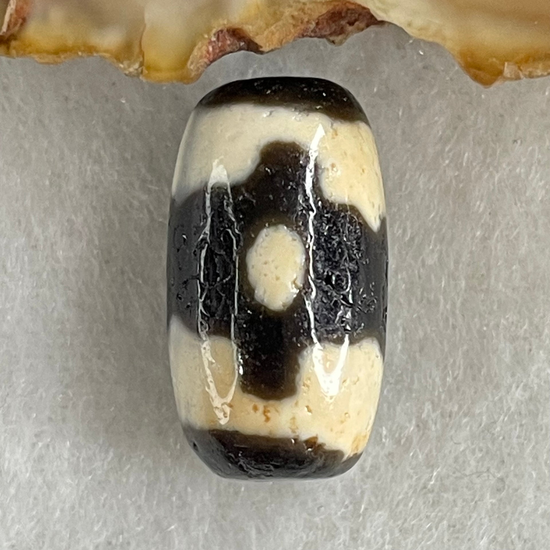 Natural Powerful Tibetan Old Oily Agate 3 Eyes Dzi Bead Heavenly Master (Tian Zhu) 三眼天诛 3.17g 18.5 by 10.3mm - Huangs Jadeite and Jewelry Pte Ltd