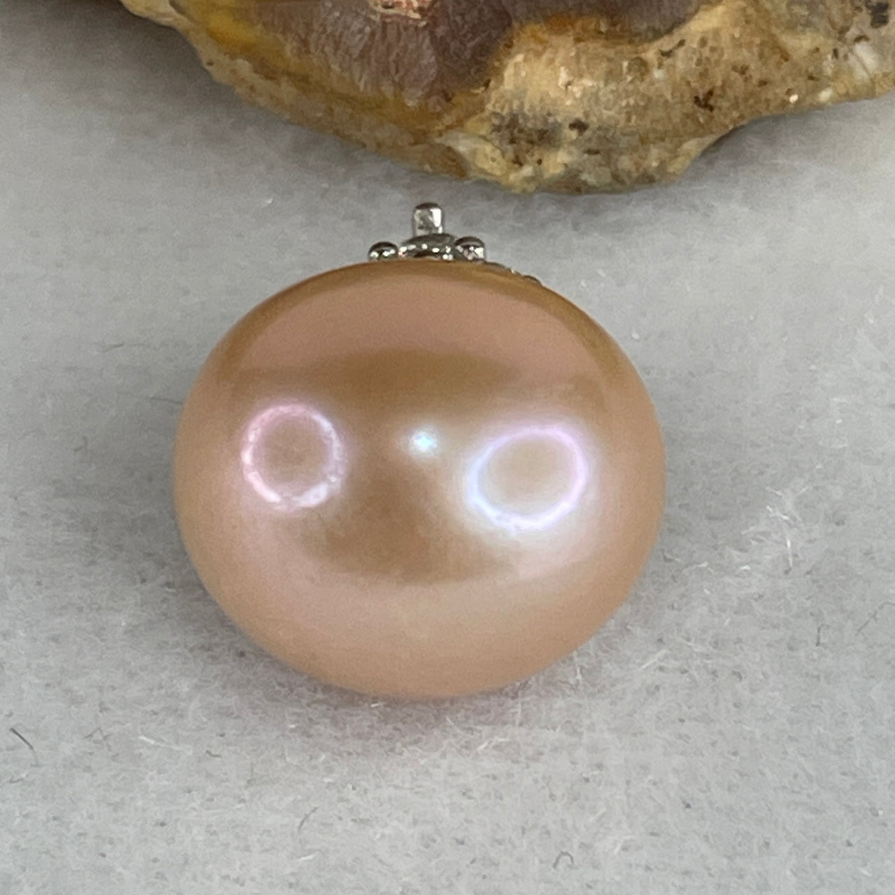 Natural Pinkish Pearl Solitaire Pendant | Silver-Toned Minimalist Setting | Grand 14.3mm High-Luster Baroque Statement Marine Charm (4.18g 14.3x12.5x13.8mm)