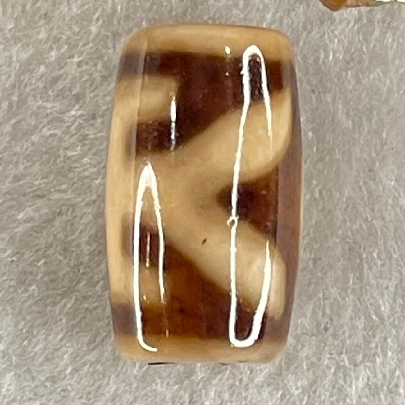 Natural Powerful Tibetan Old Oily Agate Patina Guiren Tairen Human Dzi Bead Totem Amulet Heavenly Master (Tian Zhu) 贵人天诛 4.85g 19.8 by 11.6mm - Huangs Jadeite and Jewelry Pte Ltd
