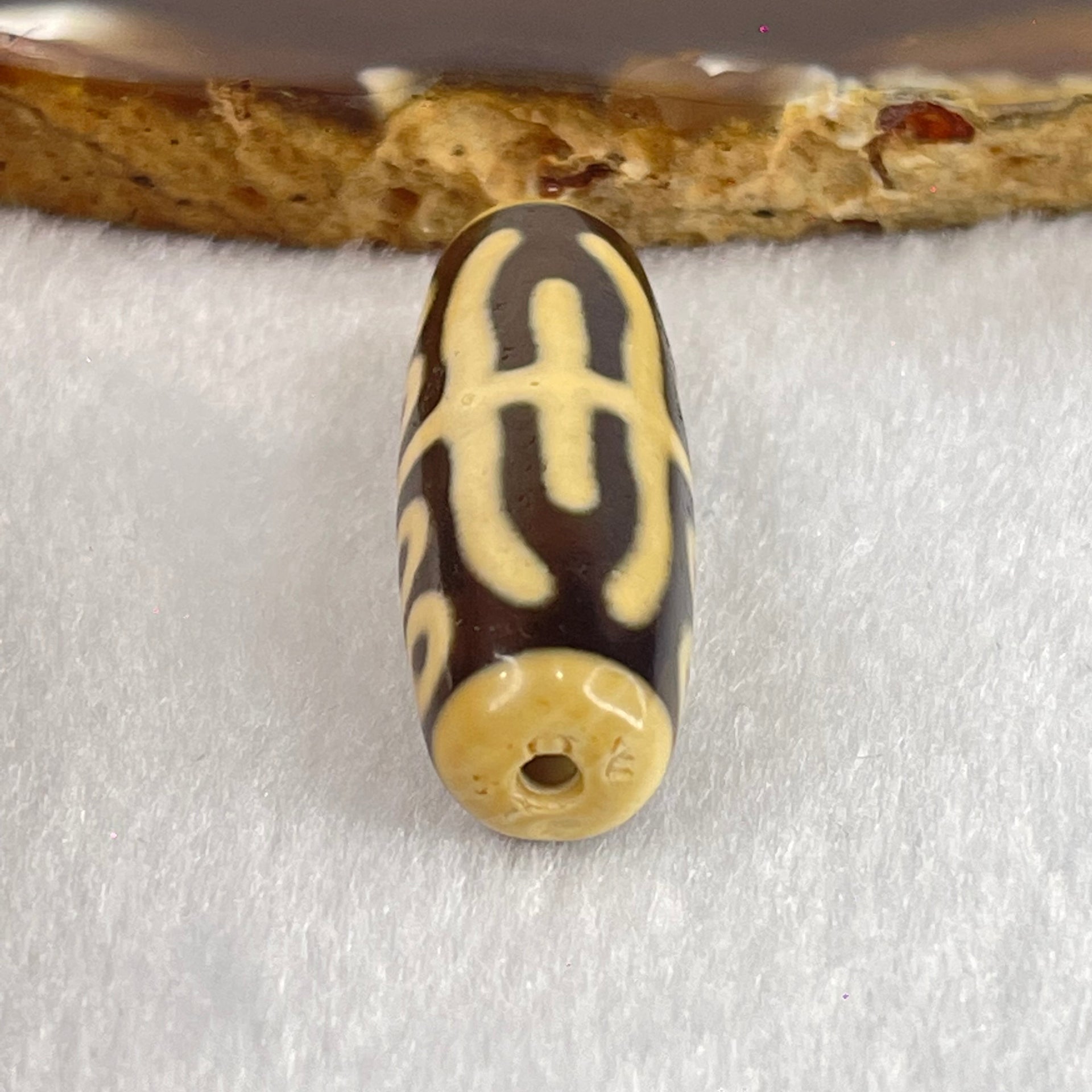 Natural Powerful Tibetan Old Oily Agate Water Lines 8 Eyes Dzi Bead Heavenly Master (Tian Zhu) 水纹八眼天诛 10.08g 38.2 by 13.0mm - Huangs Jadeite and Jewelry Pte Ltd