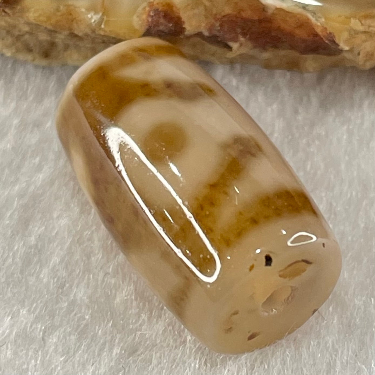 Natural Powerful Tibetan Old Oily Agate Patina Guiren Tairen Human Dzi Bead Totem Amulet Heavenly Master (Tian Zhu) 贵人天诛 4.87g 20.2 by 11.8mm - Huangs Jadeite and Jewelry Pte Ltd