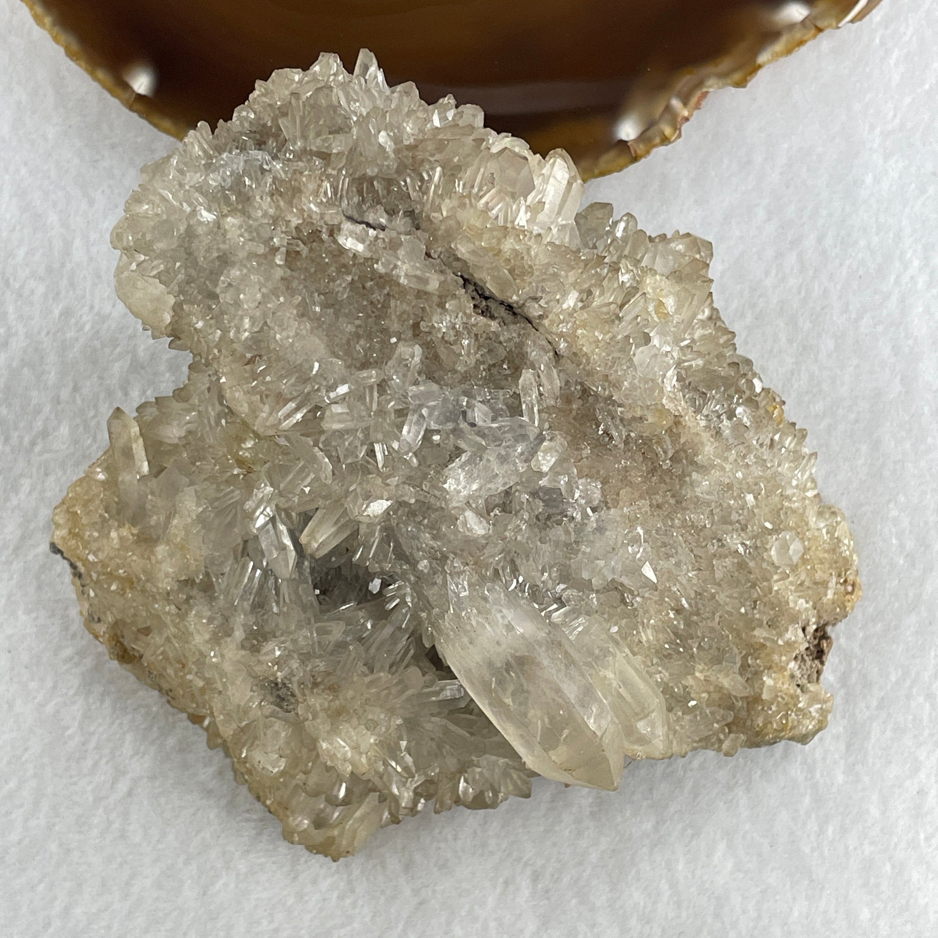 Natural Clear Quartz Crystal Cluster Display 737.3g 127.1 by 120.0 by 75.0mm - Huangs Jadeite and Jewelry Pte Ltd