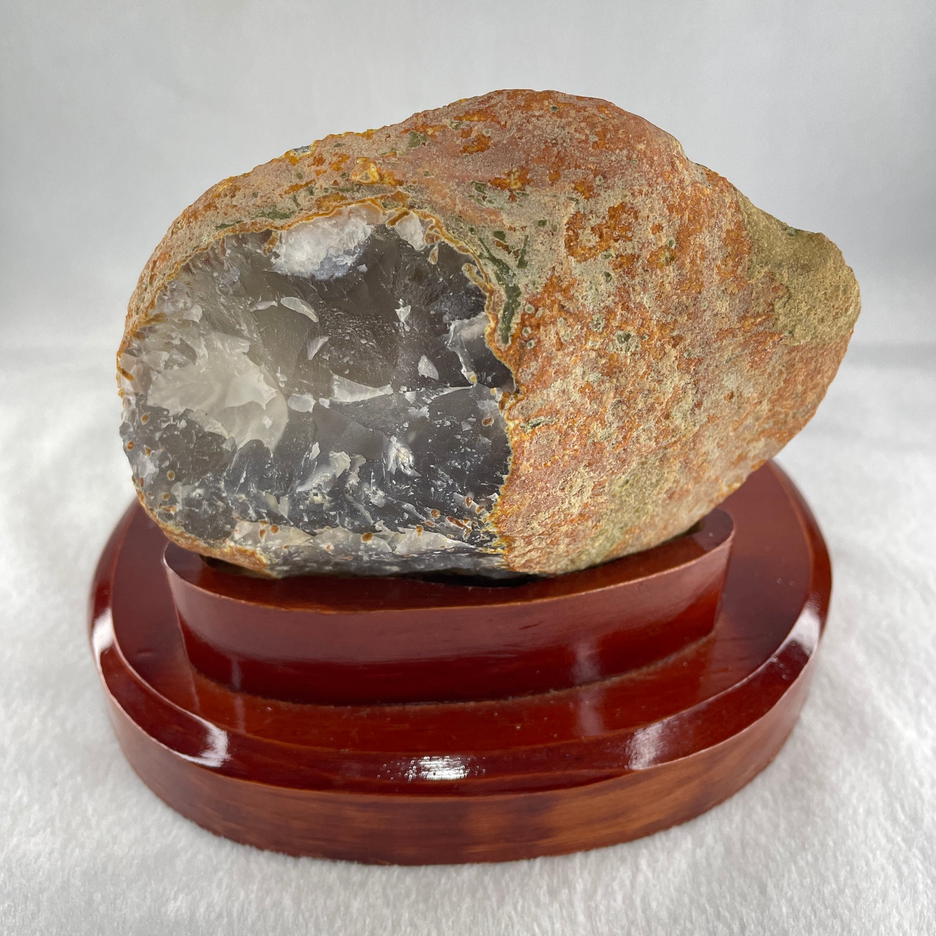 Natural Grey with Yellow Agate Wealth Pot with Wooden Stand 1178.3g 156.2 by 165.0 by 118.5mm - Huangs Jadeite and Jewelry Pte Ltd