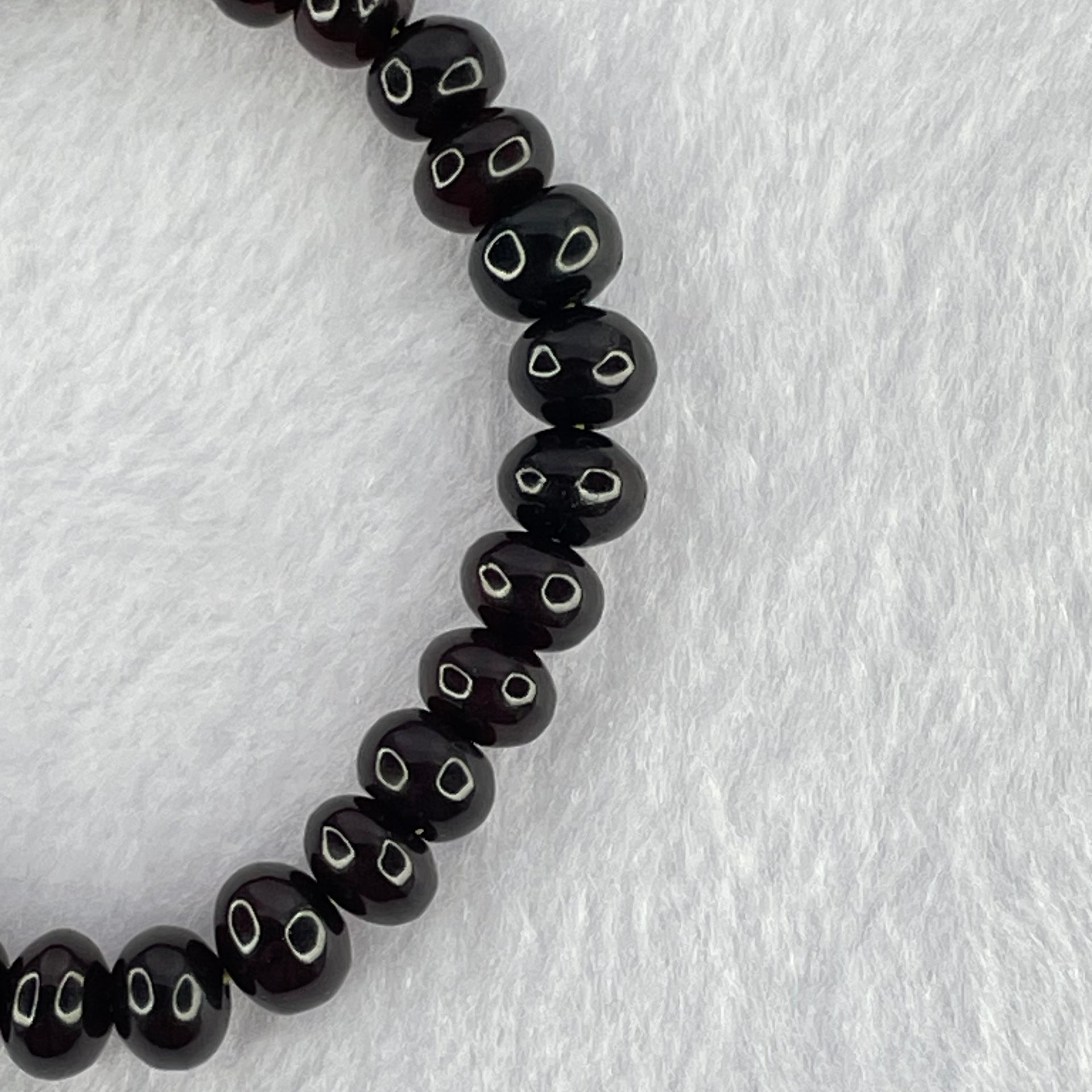 Natural Dark Blood Red Amber Beads Bracelet 天然血珀手链 7.24g 15cm 8.5mm 30 Beads - Huangs Jadeite and Jewelry Pte Ltd