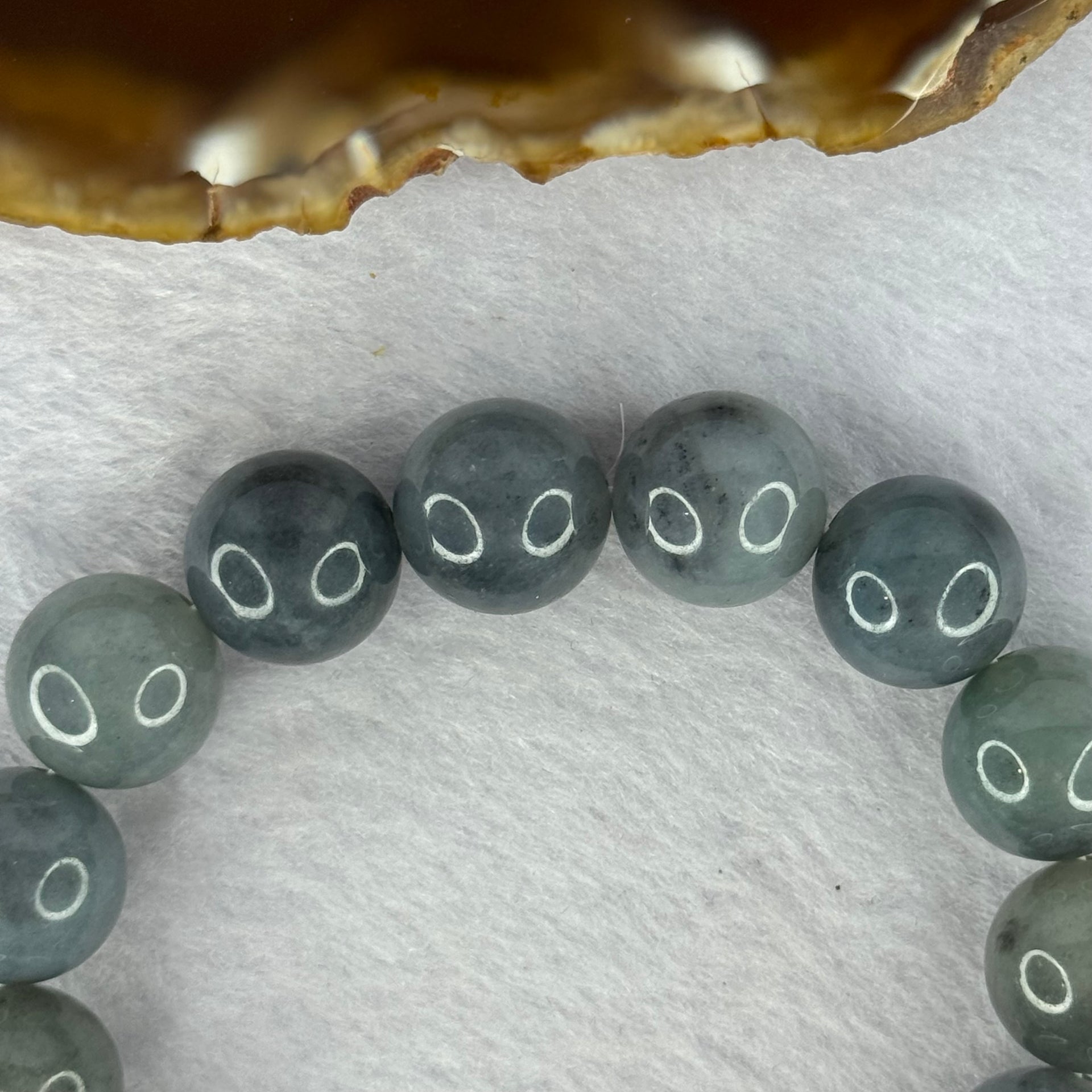 Type A Grey Wuji Green Jadeite Beads Bracelet 73.17g 18.5cm 14.2mm 15 Beads - Huangs Jadeite and Jewelry Pte Ltd