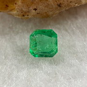 Natural Colombia Vivid Green Emerald (Beryl) Cut-Cornered Square Step cut 0.43ct 4.7 by 4.7  by 2.8mm - Huangs Jadeite and Jewelry Pte Ltd