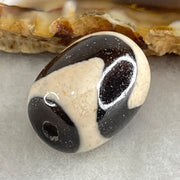 Natural Powerful Tibetan Old Oily Agate Tiger Tooth Daluo Dzi Bead Heavenly Master (Tian Zhu) 虎呀天诛 4.83g 17.5 by 13.3mm - Huangs Jadeite and Jewelry Pte Ltd