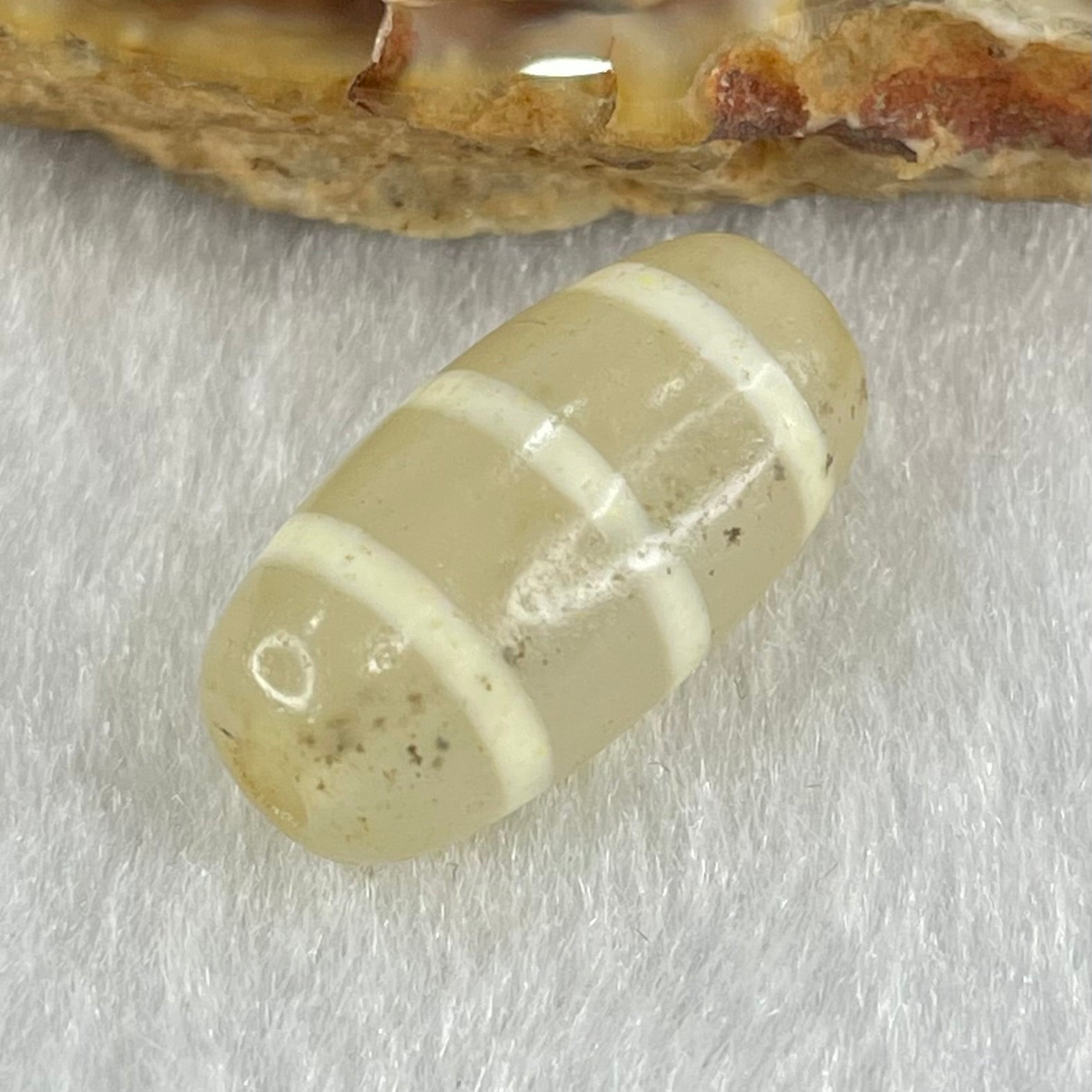 Natural Powerful Tibetan Old Oily Agate 3-Lines Dzi Bead Heavenly Master (Tian Zhu) 三行天诛 2.86g 19.5 by 10.0mm - Huangs Jadeite and Jewelry Pte Ltd