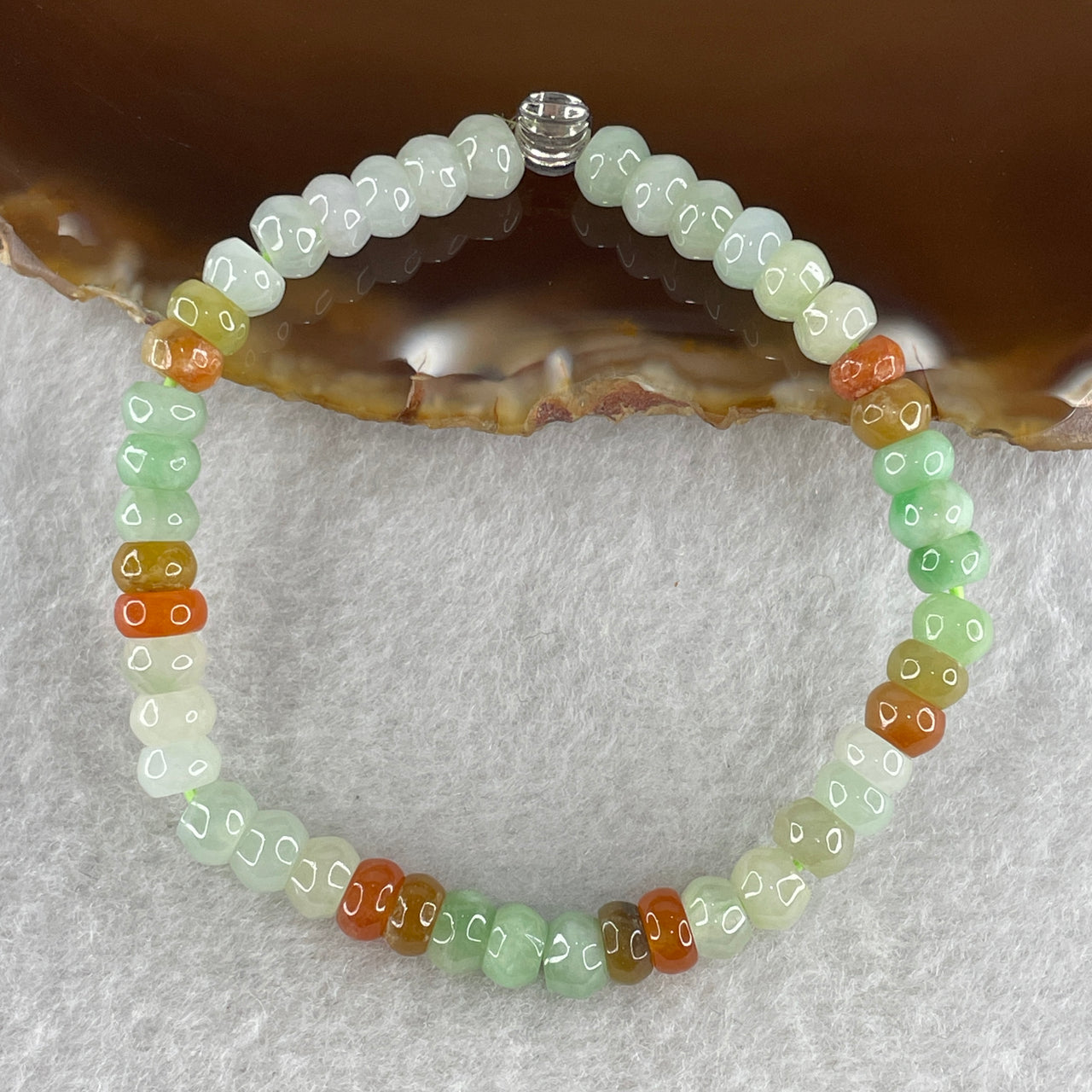 Type A Green with Faint Green, Red, Brownish Jadeite Beads Bracelet 10.75g 14.5cm 5.7mm 45Beads - Huangs Jadeite and Jewelry Pte Ltd