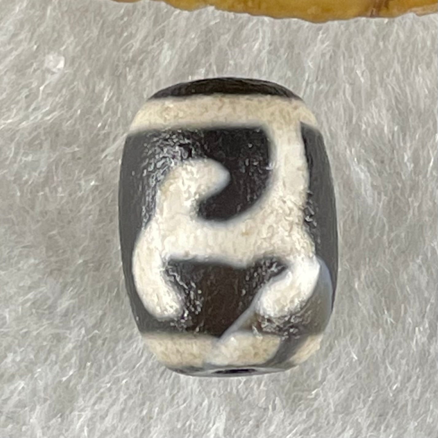 Natural Powerful Tibetan Old Oily Agate Green Tara Dzi Bead Heavenly Master (Tian Zhu) 绿度母天珠 2.13g 13.3 by 10.0mm - Huangs Jadeite and Jewelry Pte Ltd