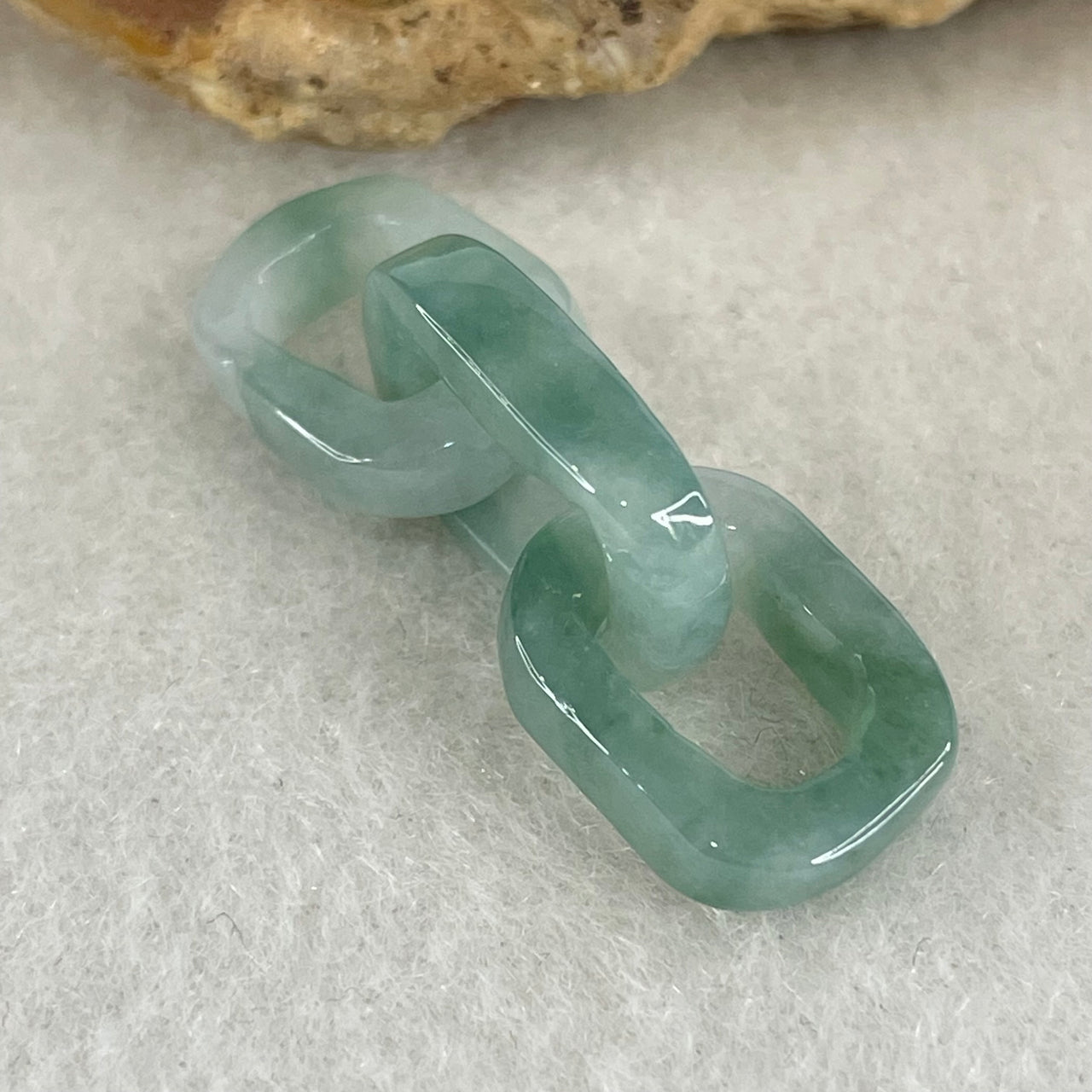 Type A Blueish Green with Faint White Jadeite Rolo Link Chain for Setting 2.43g 15.2 by 10.3 by 3.6mm - Huangs Jadeite and Jewelry Pte Ltd