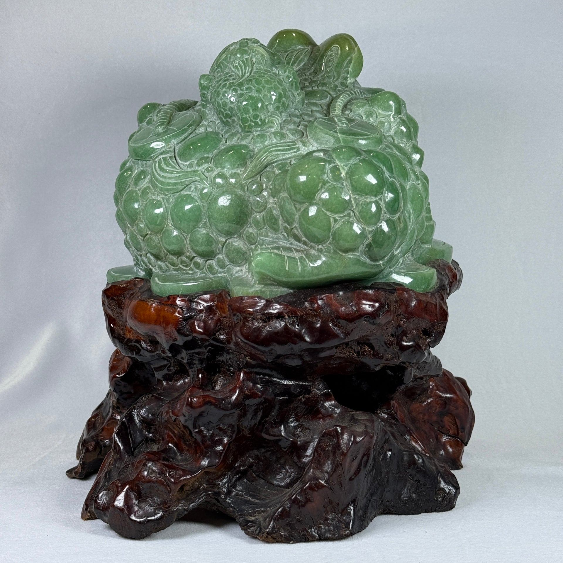 Natural Green Aventurine 3 Legged Toad with Baby Display with Wooden Stand 19.453,2g 320.0 by 300.0 by 345.0mm - Huangs Jadeite and Jewelry Pte Ltd