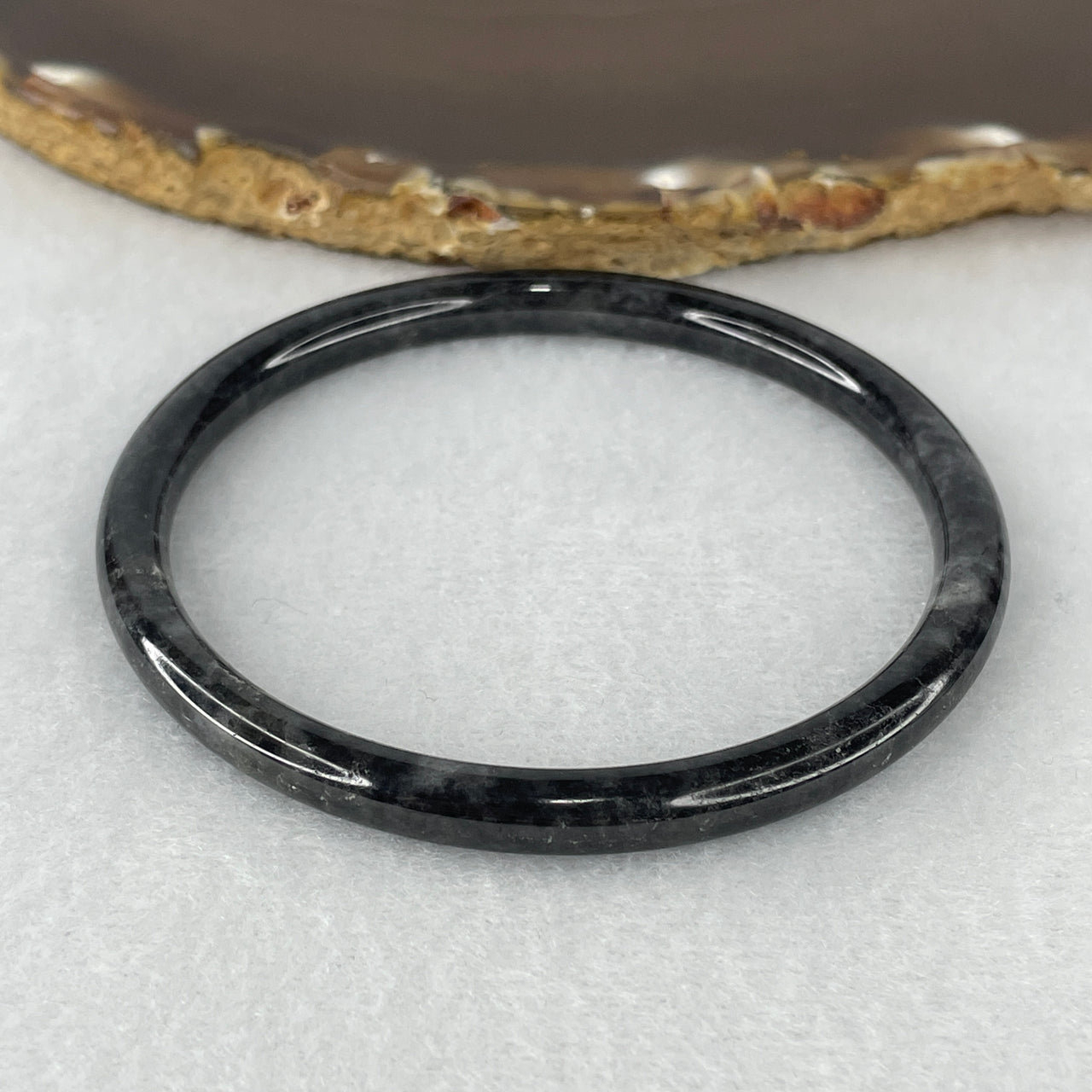 Certified Natural Type A Wuji Grey Jadeite Bangle | Sleek Fine-Strand Round Court Silhouette | Unique External Rough Earth-Skin Artisan Polish | "Ink Landscape" Supreme Protection Talisman (17.53g 5.8x5.6mm | 59.0mm)