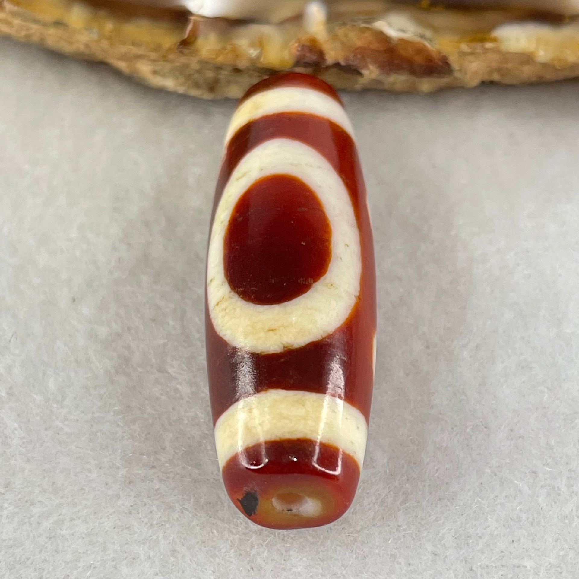 Natural Powerful Tibetan Old Oily Red White Agate One Eye Water Element Dzi Bead Heavenly Master (Tian Zhu) 一眼水元素天珠 9.44g 37.8 by 12.7mm - Huangs Jadeite and Jewelry Pte Ltd