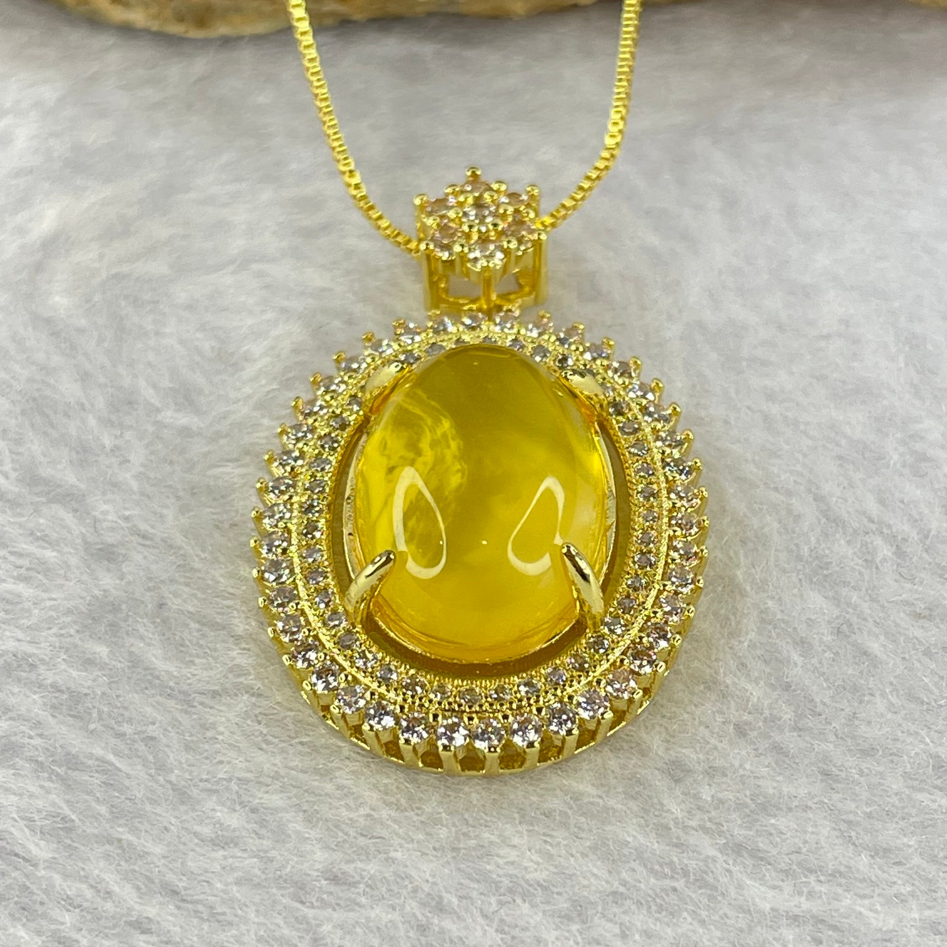 Natural Yellow with Butterscotch Amber with Crystals in Gold Color Necklace 7.28g 17.0 by 12.4 by 7.0mm - Huangs Jadeite and Jewelry Pte Ltd