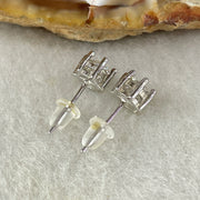 0.5 Ct Colourless Round Brilliant Diameter 5.0mm D VVS1 Excellent Cut Excellent Polish Excellent Symmetry None Florescence Moissanite in S925 Silver Earrings GRA 218444639 - Huangs Jadeite and Jewelry Pte Ltd