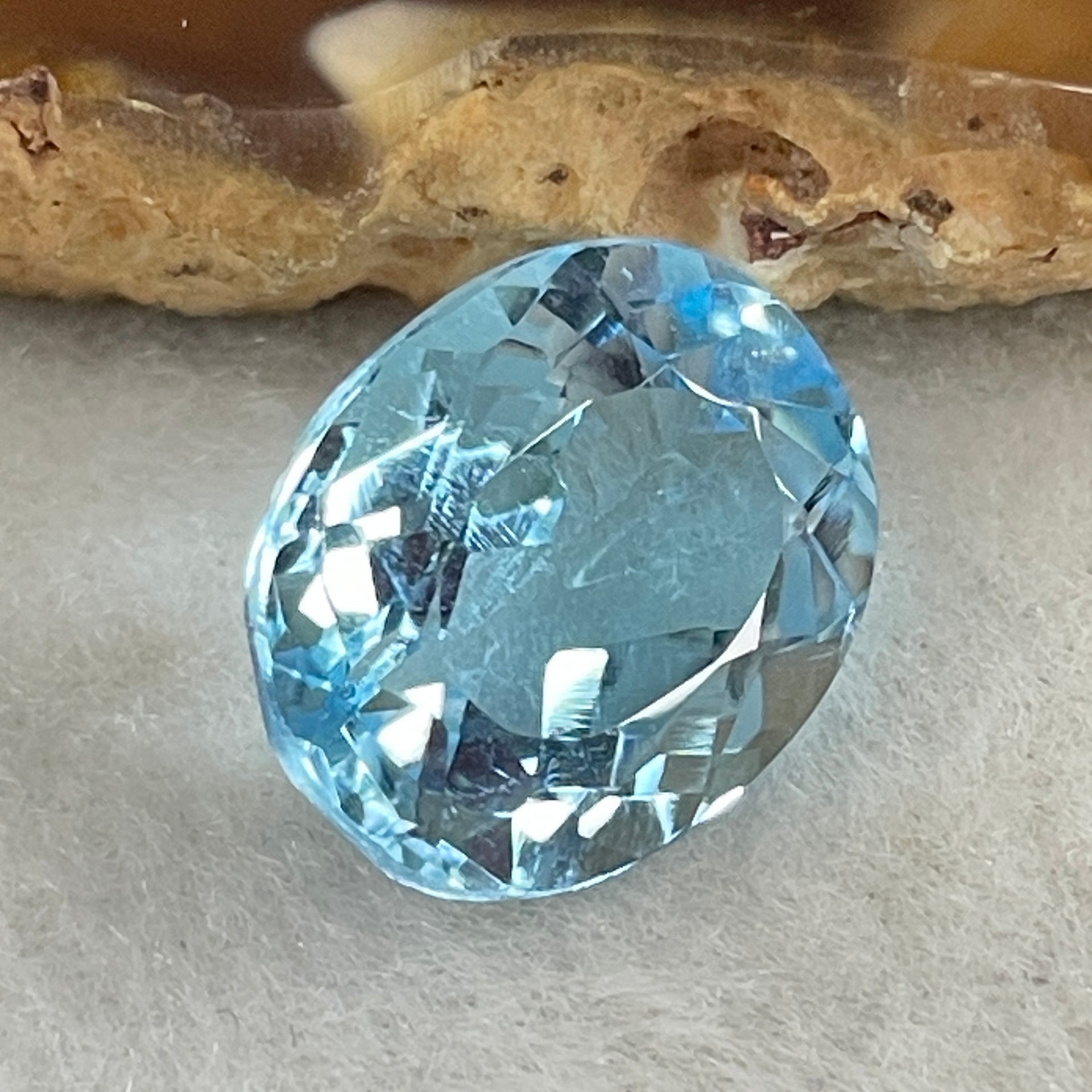Natural Sky Blue Topaz Oval Shape 10.39ct 14.8 by 11.6 by 7.2mm - Huangs Jadeite and Jewelry Pte Ltd