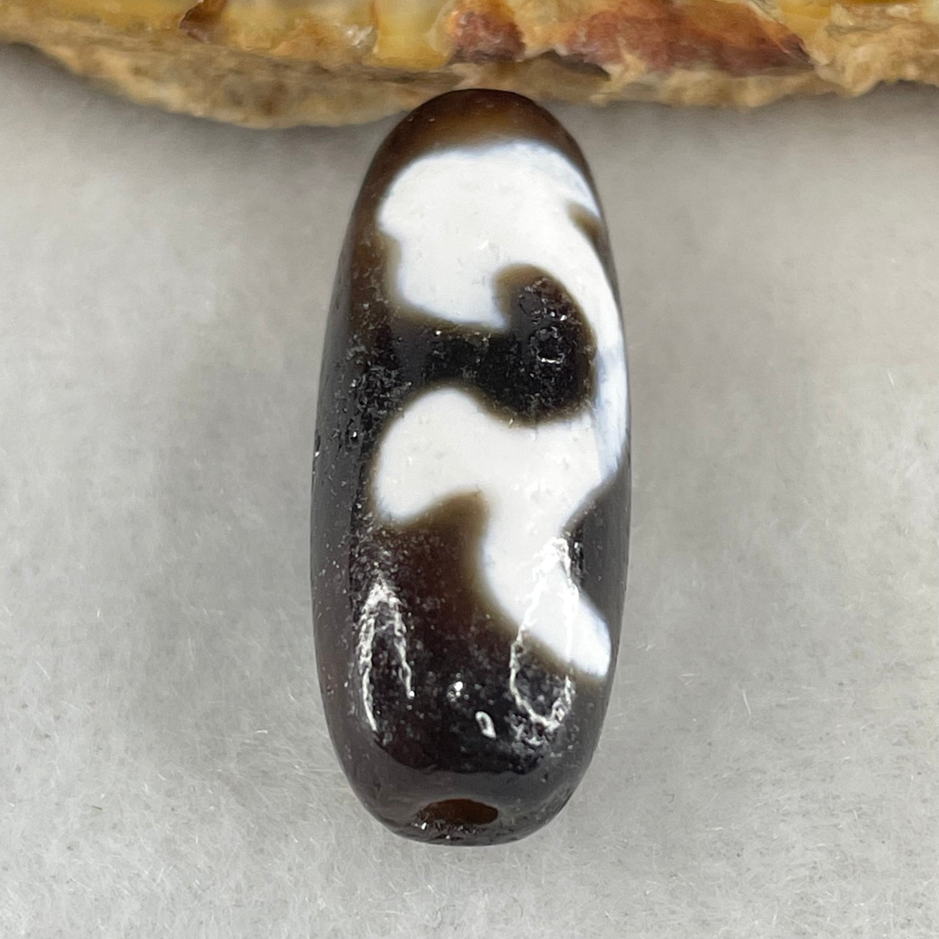 Natural Powerful Tibetan Old Oily Agate Green Tara Dzi Bead Heavenly Master (Tian Zhu) 绿度母天珠 4.78g 28.4 by 10.6mm - Huangs Jadeite and Jewelry Pte Ltd