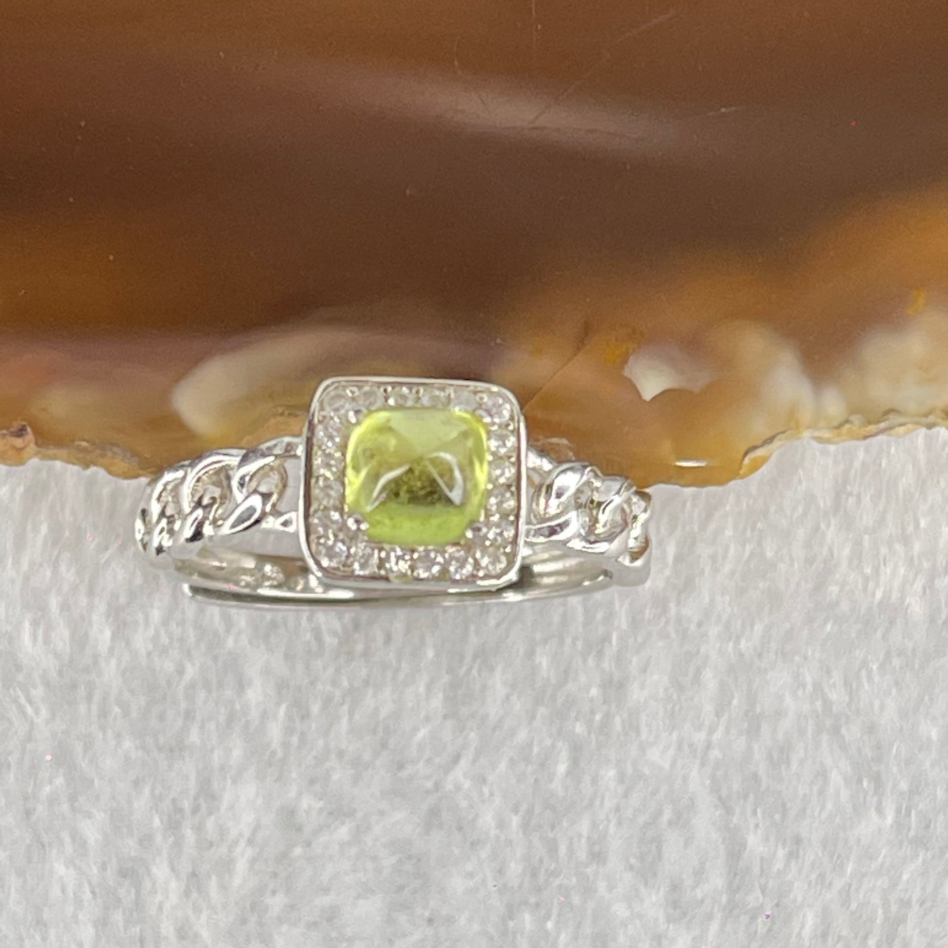 Natural Green Peridot with Crystals In S925 Sliver Ring (Adjustable Size) 1.73g 4.6 by 2.8mm - Huangs Jadeite and Jewelry Pte Ltd