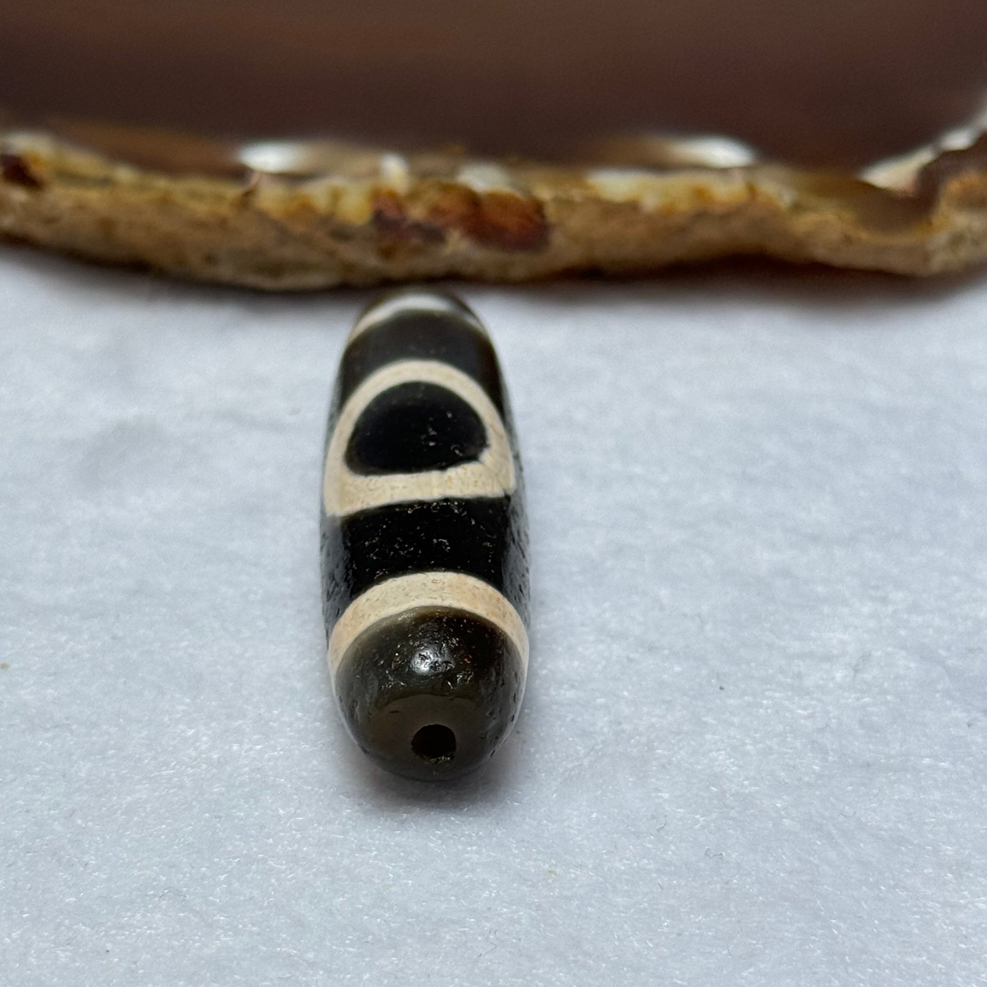 Natural Powerful Tibetan Old Oily Agate Sky Door Serenity 1 Eye Dzi Bead Heavenly Master (Tian Zhu) 一眼天诛 12.89g 46.8 by 13.3mm - Huangs Jadeite and Jewelry Pte Ltd
