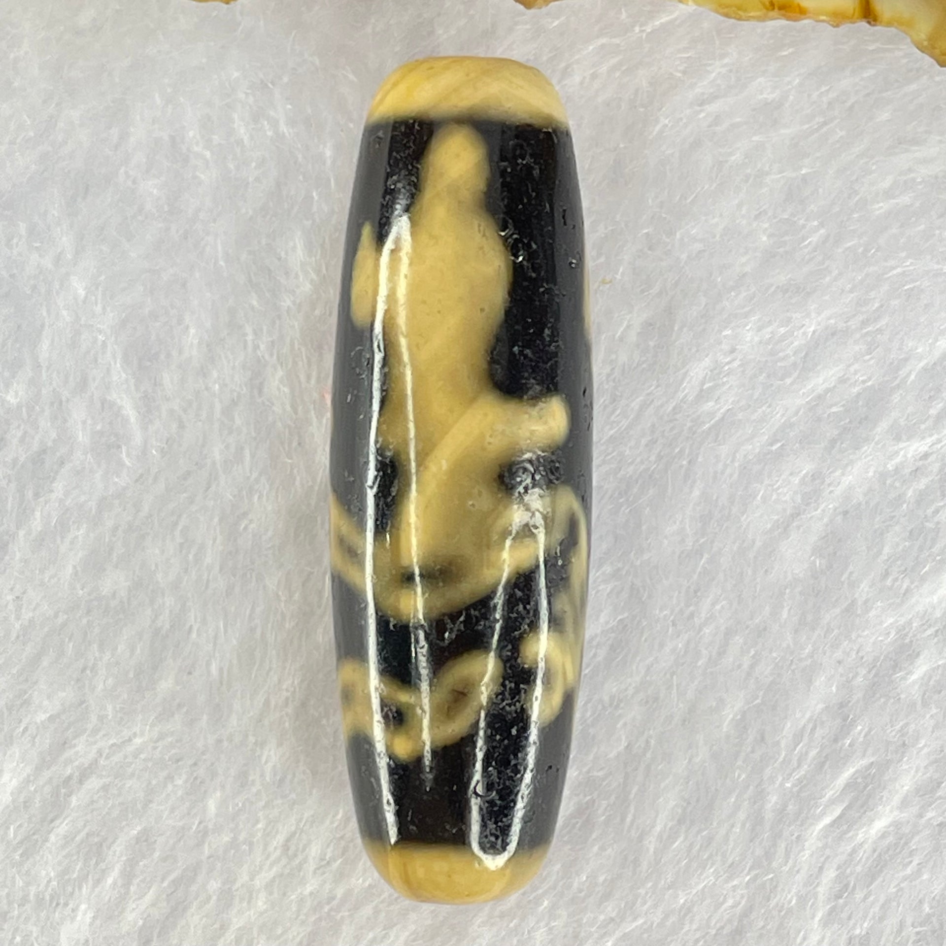 Natural Powerful Tibetan Old Oily Agate Guan Yin on Dragon Dzi Bead Heavenly Master (Tian Zhu) 观音龙天珠 8.06g 37.6 by 11.9mm - Huangs Jadeite and Jewelry Pte Ltd