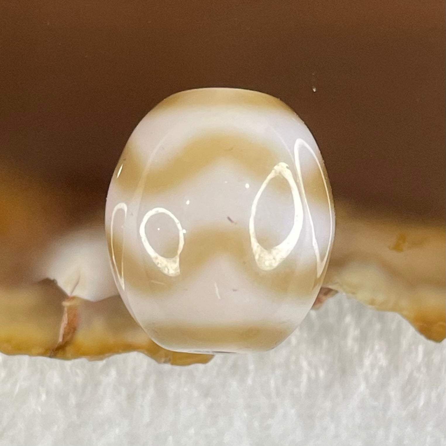 Natural Powerful Tibetan Old Oily Agate Double Tiger Tooth Daluo Dzi Bead Heavenly Master (Tian Zhu) 虎呀天诛 2.82g 13.7 by 12.1mm - Huangs Jadeite and Jewelry Pte Ltd