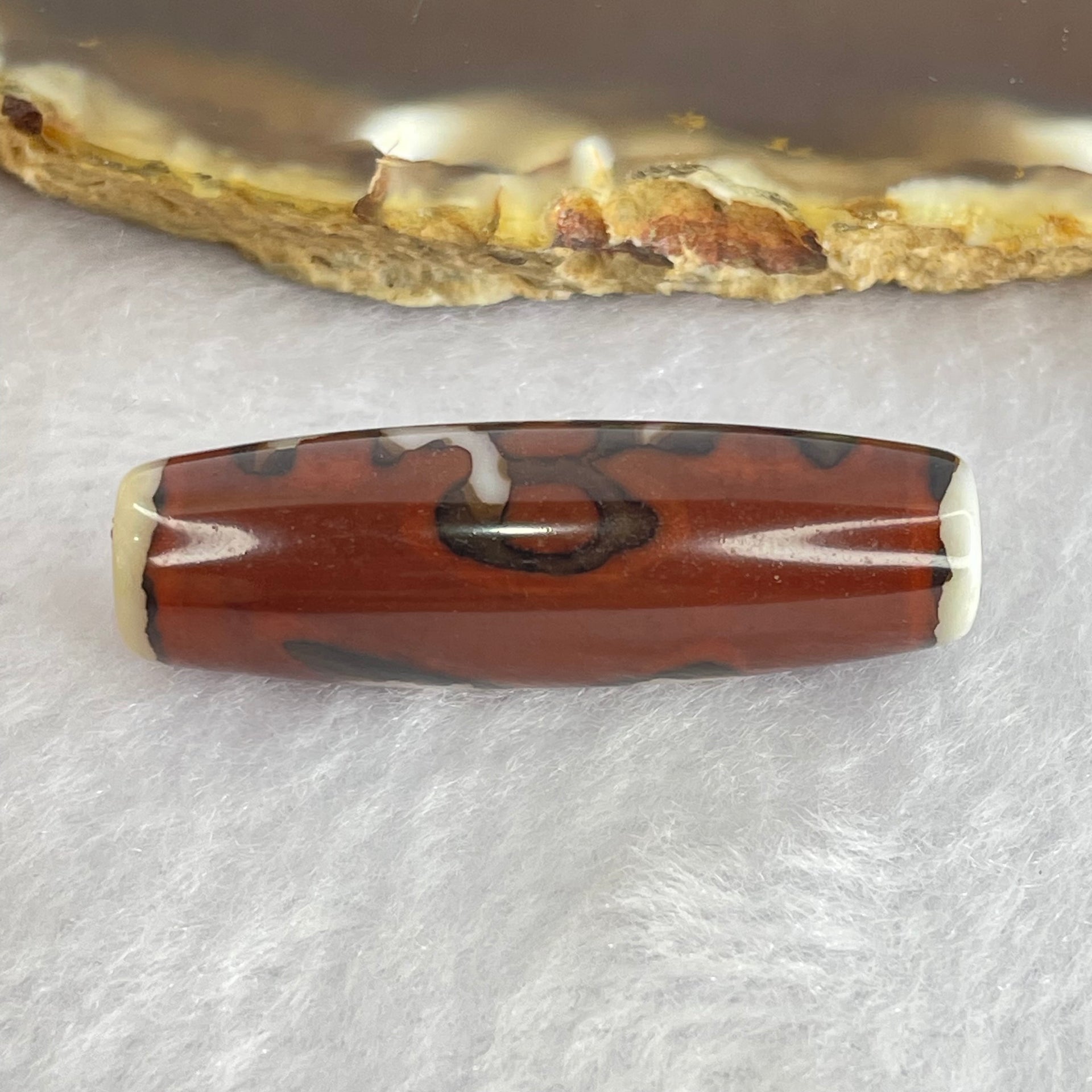 Natural Powerful Tibetan Old Oily Agate 5 Eyes Lightning Dzi Bead Heavenly Master (Tian Zhu) 五眼闪电天珠 8.47g 38.0 by 11.9mm - Huangs Jadeite and Jewelry Pte Ltd