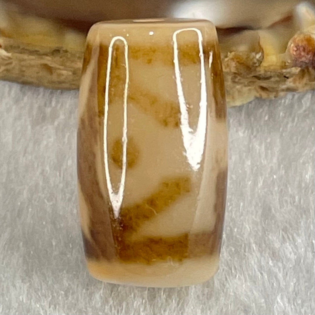 Natural Powerful Tibetan Old Oily Agate Patina Guiren Tairen Human Dzi Bead Totem Amulet Heavenly Master (Tian Zhu) 贵人天诛 4.98g 20.1 by 11.7mm - Huangs Jadeite and Jewelry Pte Ltd