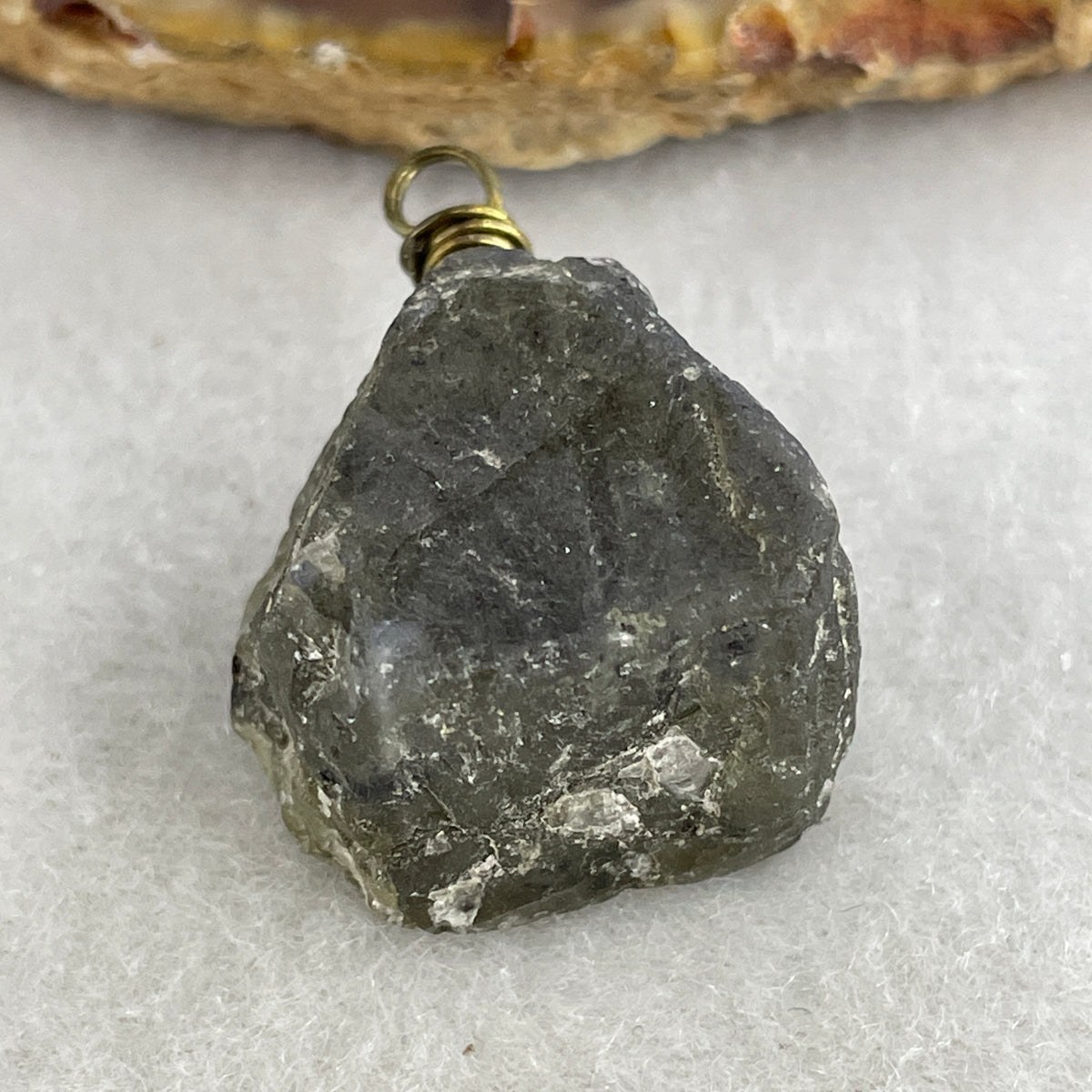 Natural Labradorite Rough Pendant Charm | (10.36g | 23.5 x 21.6 x 14.8mm | "Stone of Magic & Intuitive Shielding" Transformation Talisman, Feng Shui Auric Protection & Creative Inspiration Anchor)