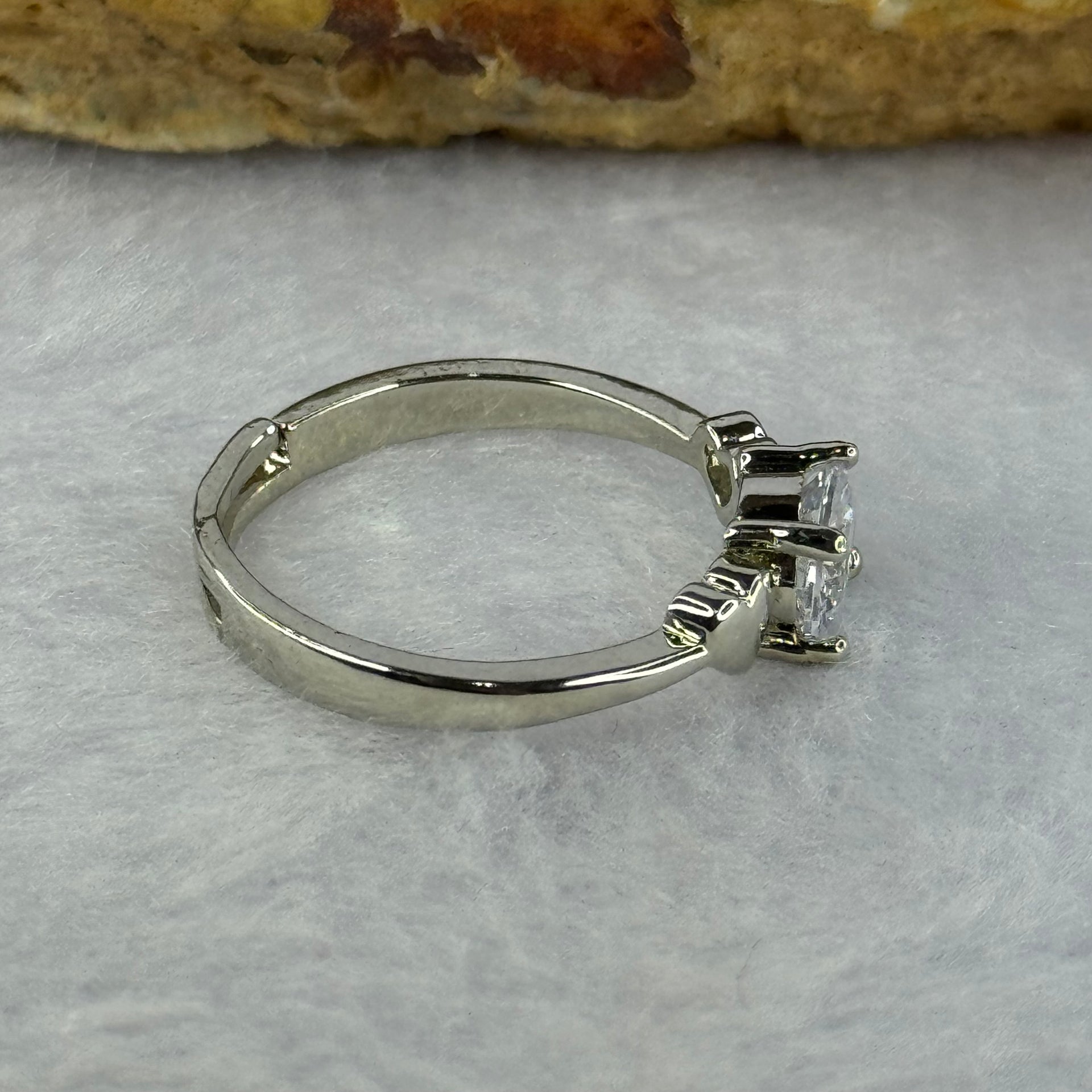 Cubic Zirconia in Sliver Ring (Adjustable Size) 1.99g 5.6 by 3.5mm - Huangs Jadeite and Jewelry Pte Ltd