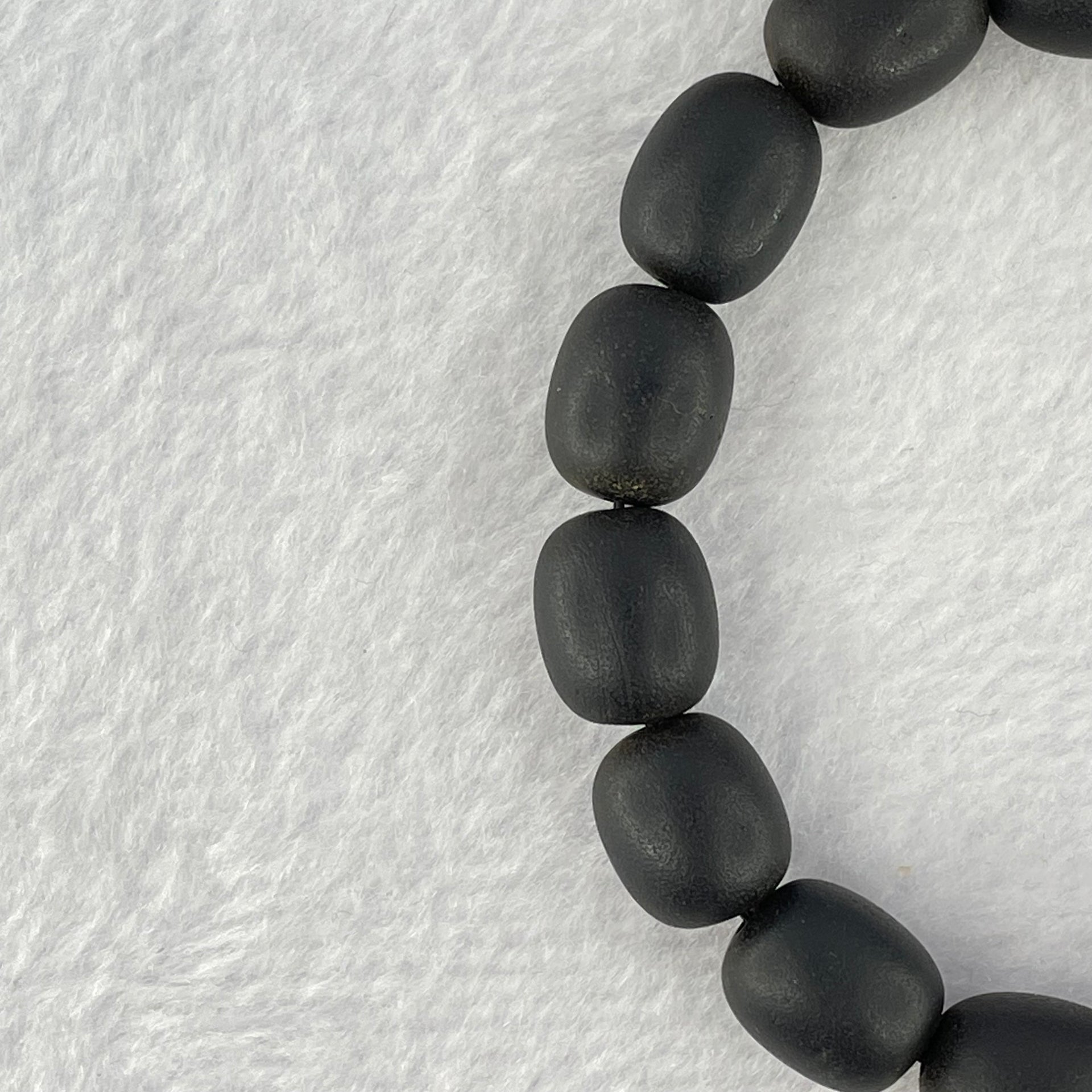Natural Dark Matt Black Amber Beads Bracelet 天然大黑天翁琥珀手链 16.96g 18cm 11.7mm 15 Beads - Huangs Jadeite and Jewelry Pte Ltd