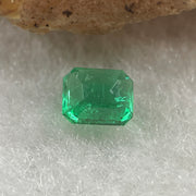 Natural Colombia Vivid Green Emerald (Beryl) Cut-Cornered Rectangular Step cut 0.43ct 4.6 by 3.8 by 3.2mm - Huangs Jadeite and Jewelry Pte Ltd