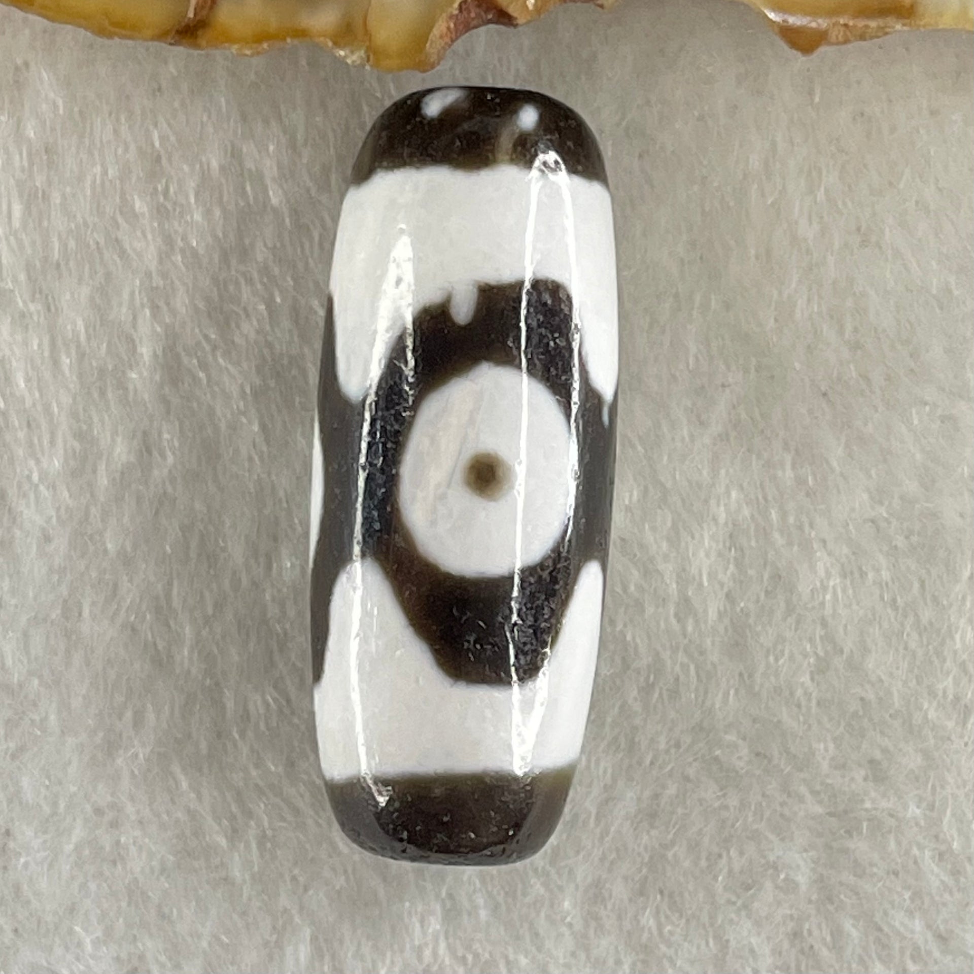 Natural Powerful Tibetan Old Oily Agate 3 Eyes Dzi Bead Heavenly Master (Tian Zhu) 三眼天诛 4.99g 27.6 by 10.8mm - Huangs Jadeite and Jewelry Pte Ltd