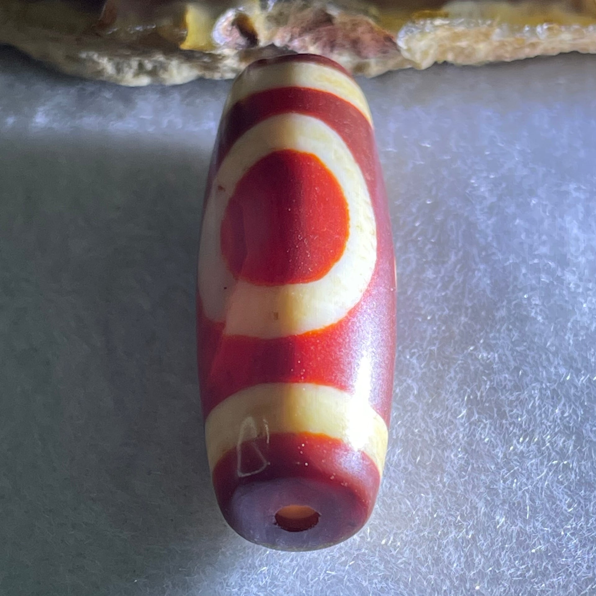 Natural Powerful Tibetan Old Oily Red White Agate One Eye Water Element Dzi Bead Heavenly Master (Tian Zhu) 一眼水元素天珠 10.77g 37.6 by 13.5mm - Huangs Jadeite and Jewelry Pte Ltd