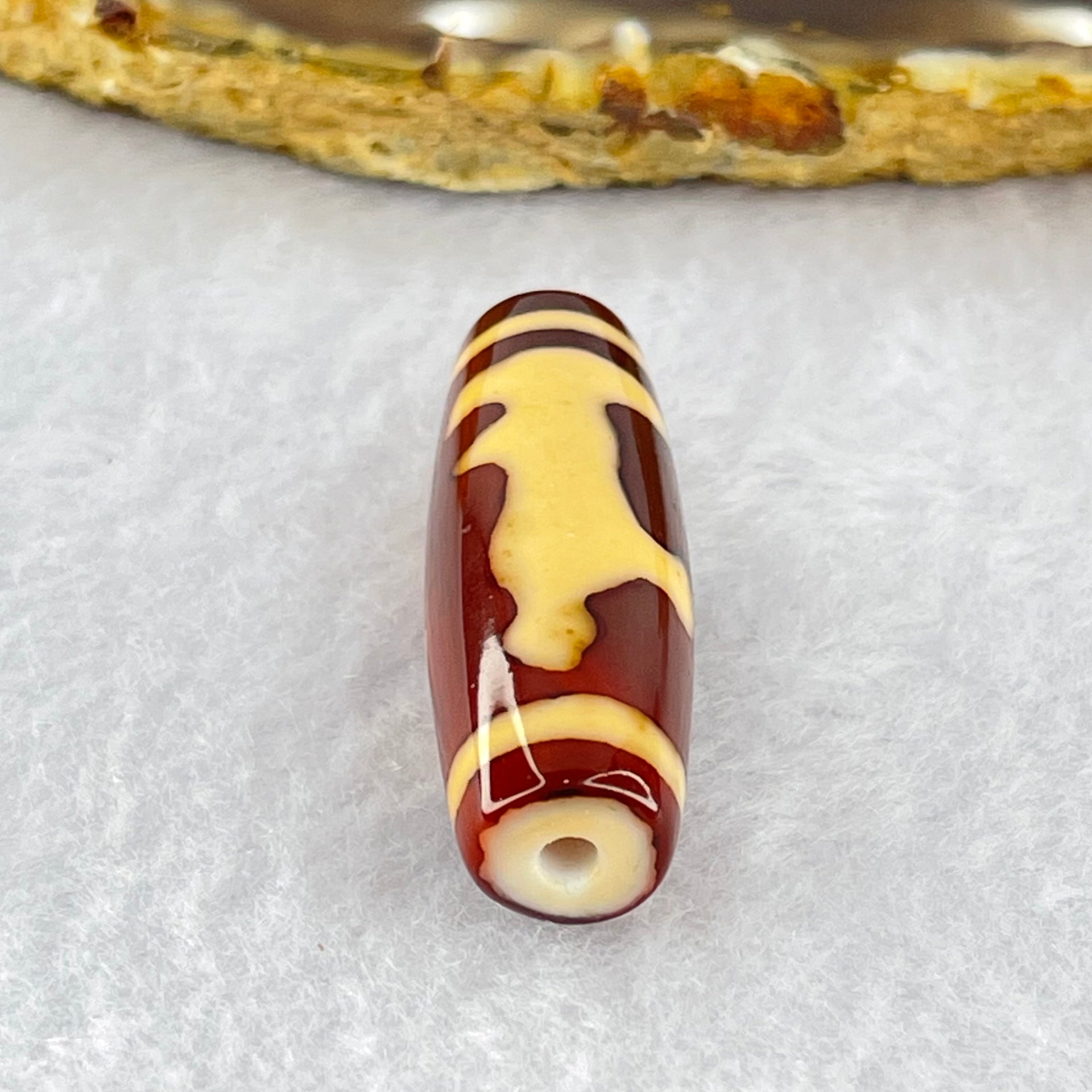 Natural Powerful Tibetan Old Oily Red and Yellowish White Agate Guan Yin Dzi Bead Heavenly Master (Tian Zhu) 观音天诛 8.94g 37.7 by 12.2mm - Huangs Jadeite and Jewelry Pte Ltd