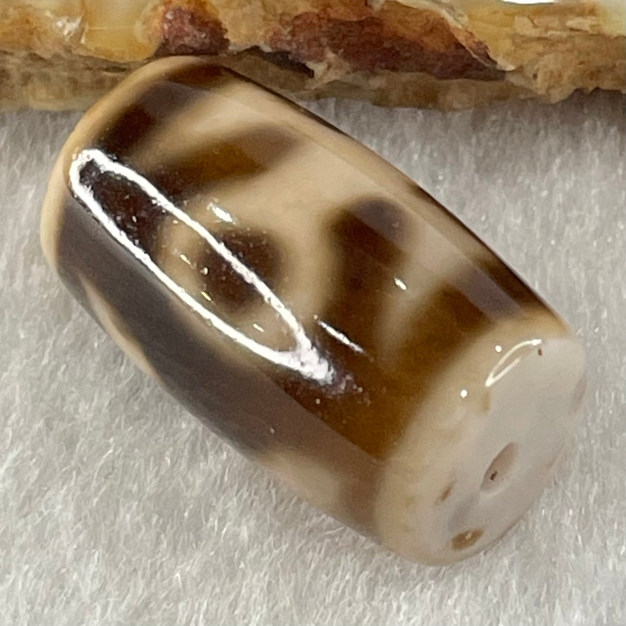 Natural Powerful Tibetan Old Oily Agate Patina Guiren Tairen Human Dzi Bead Totem Amulet Heavenly Master (Tian Zhu) 贵人天诛 4.83g 20.1 by 11.7mm - Huangs Jadeite and Jewelry Pte Ltd