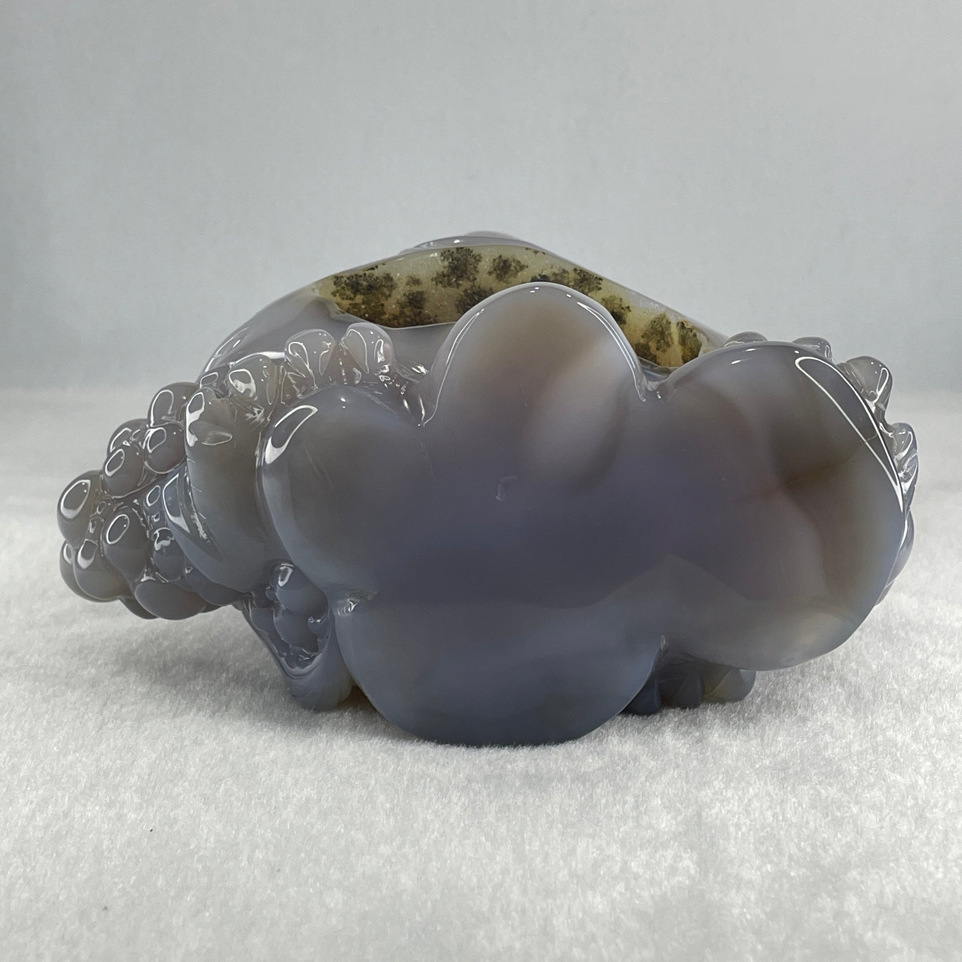 Natural Light Purple Agate with Crystal 3 Legged Toast Display 912.6g 146.0 by 81.0 by 90.0mm - Huangs Jadeite and Jewelry Pte Ltd